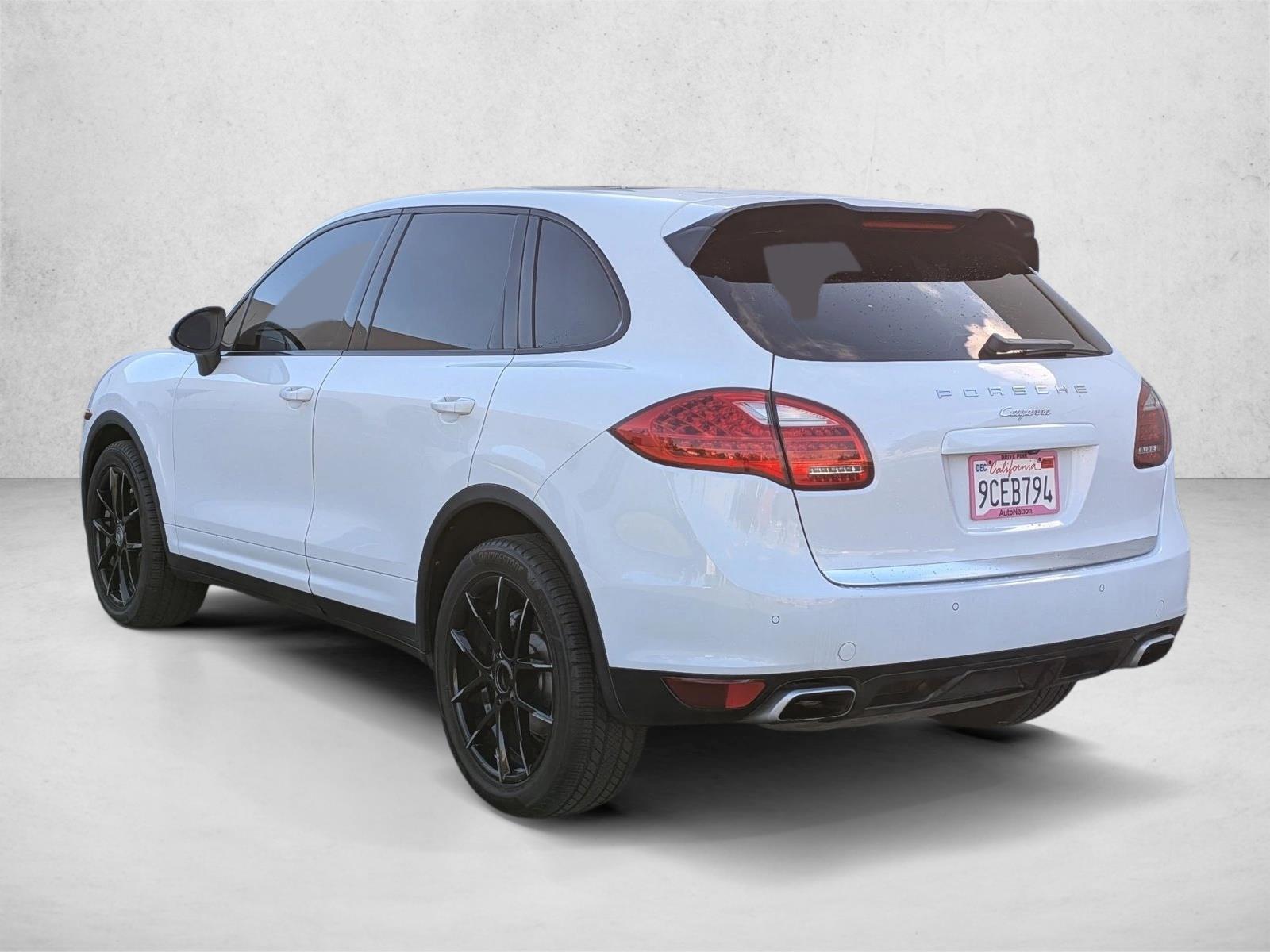 2013 Porsche Cayenne photo 3