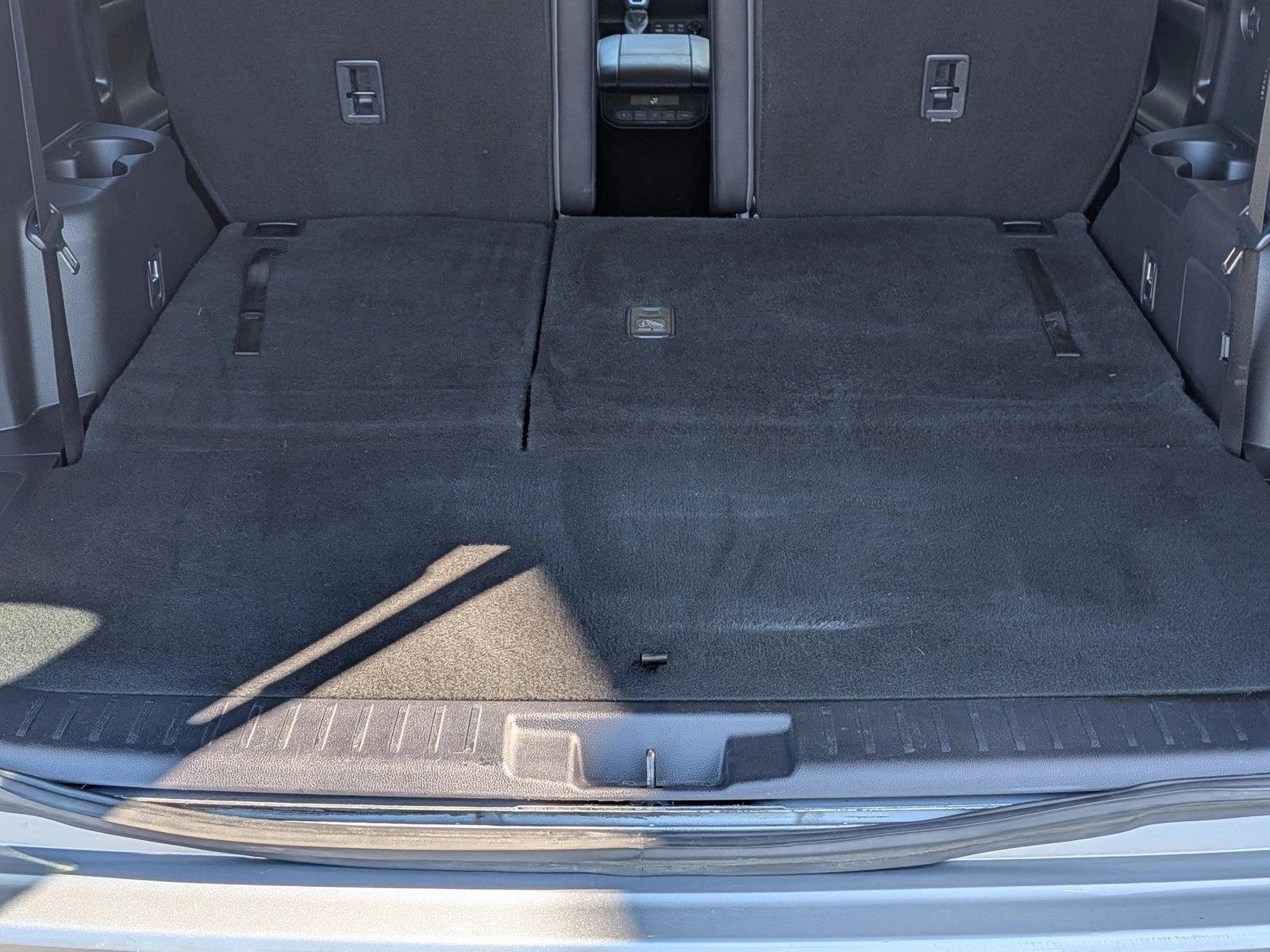 2022 Toyota Highlander XLE photo 5