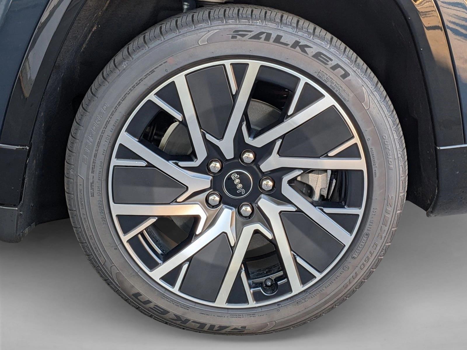 2025 Jeep Wagoneer S Limited - Photo 10