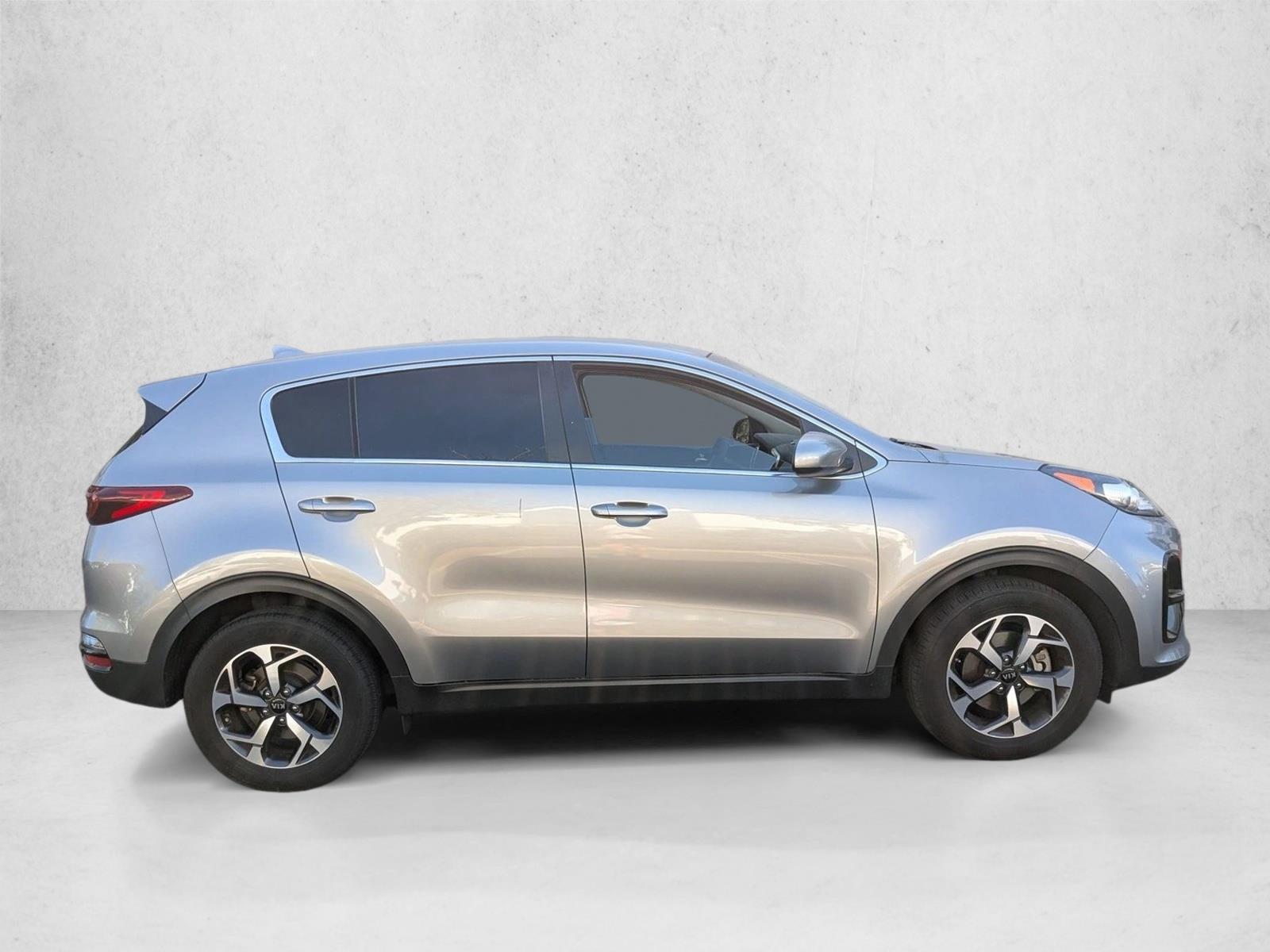 2020 Kia Sportage LX photo 4