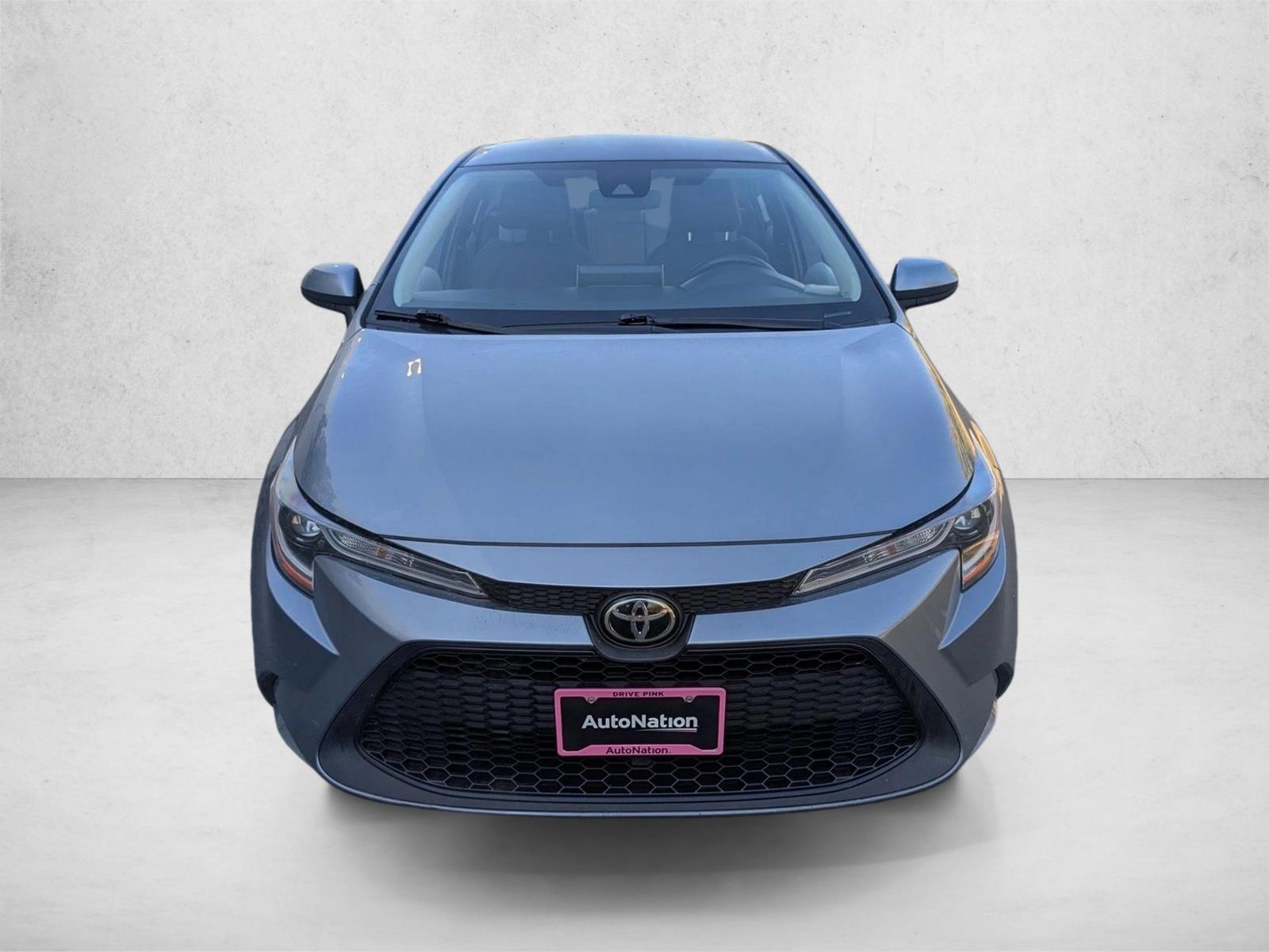 2021 Toyota Corolla LE photo 2