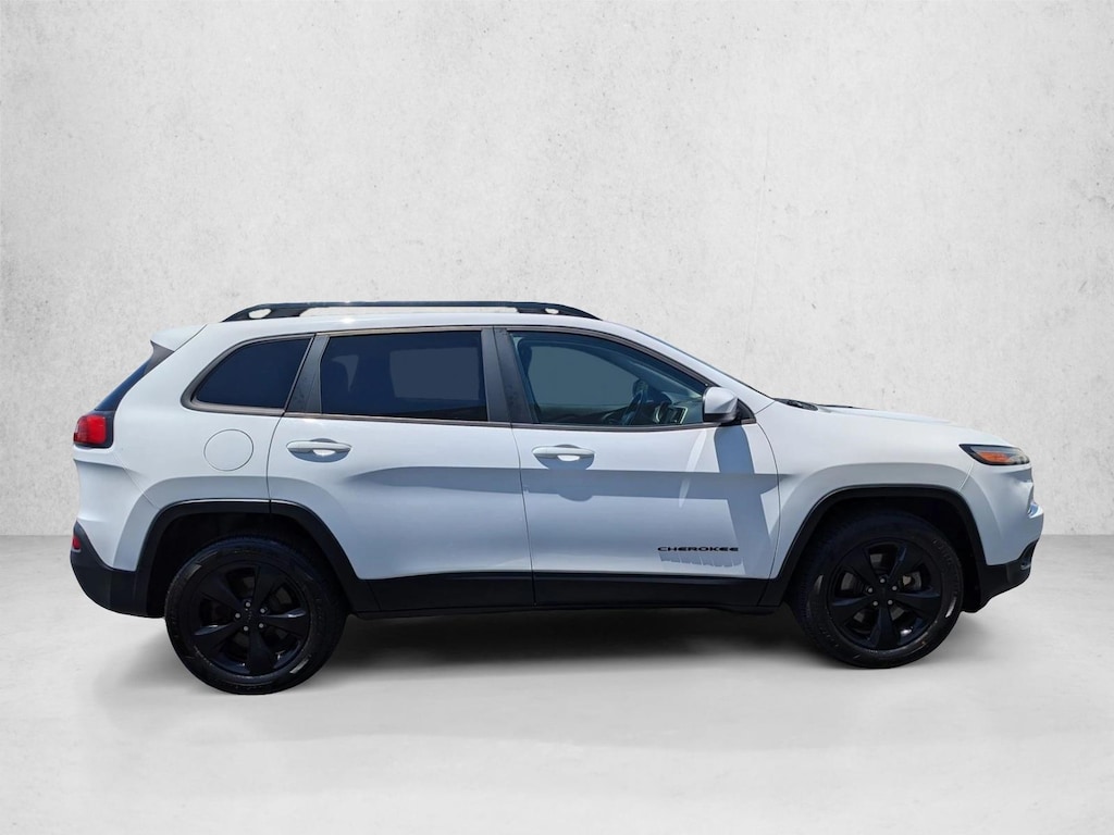 Used 2016 Jeep Cherokee Altitude Sport Utility