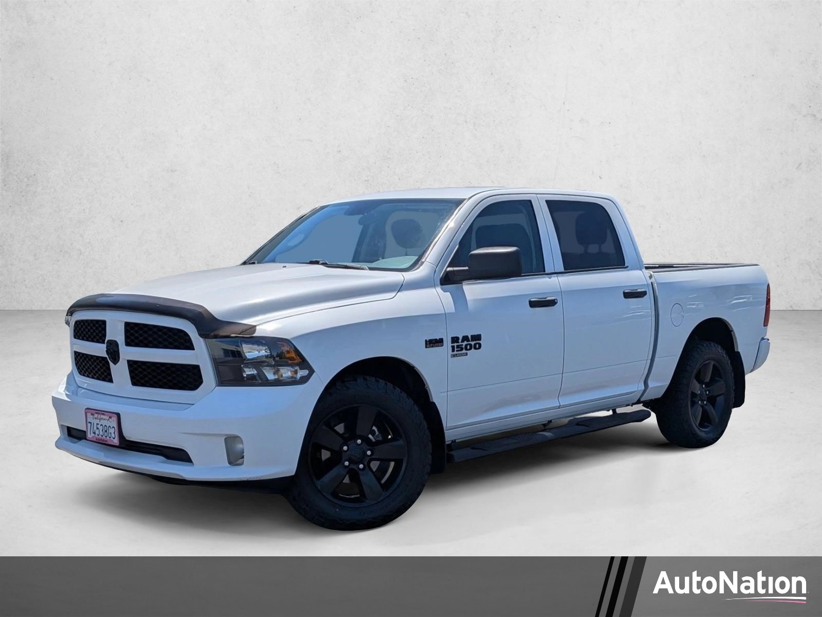 2019 RAM 1500 Classic Express 4x4 Crew Cab 5'7's photo