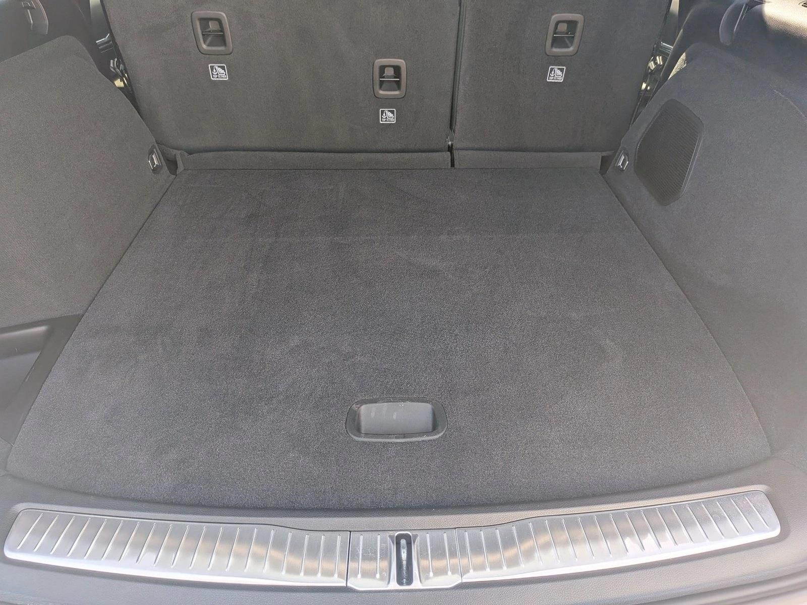 2025 Jeep Grand Cherokee Overland photo 5