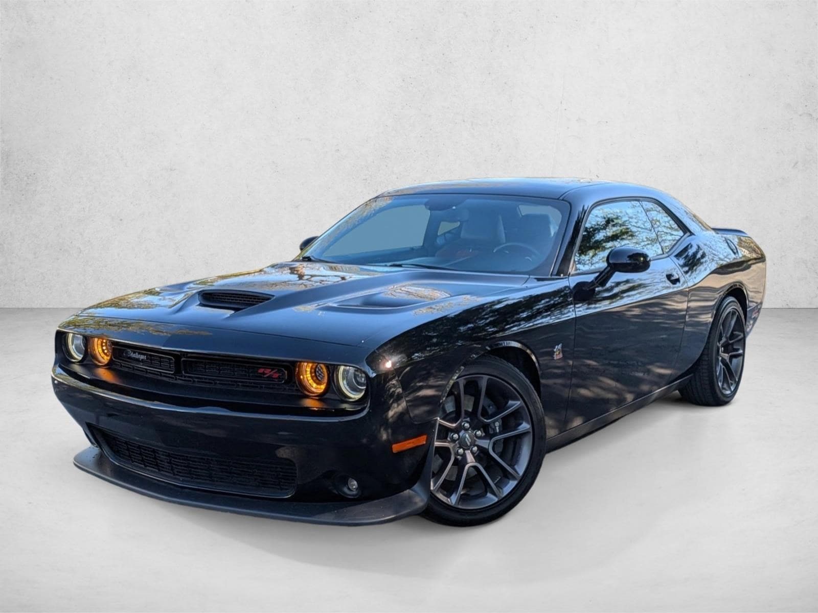 2023 Dodge Challenger R/T Scat Pack photo 1
