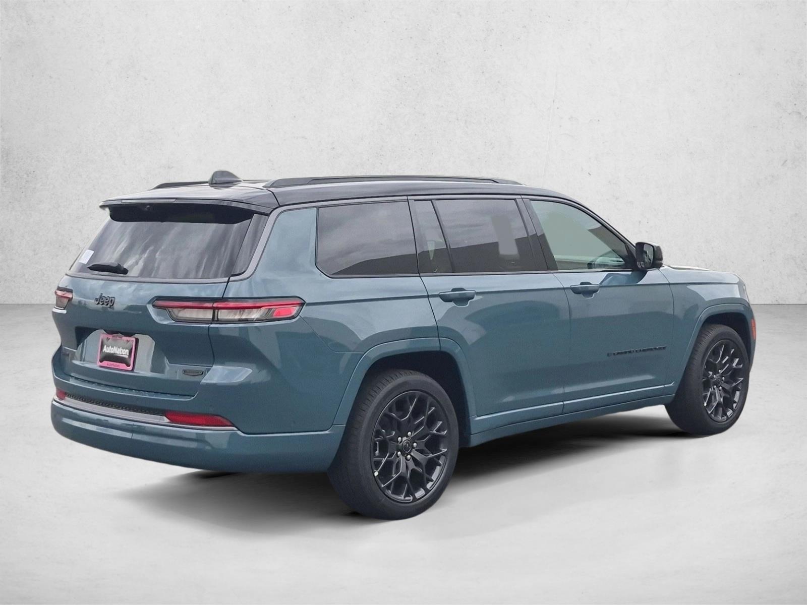 New 2027 Jeep Grand Cherokee L 3 Row Summit SUV