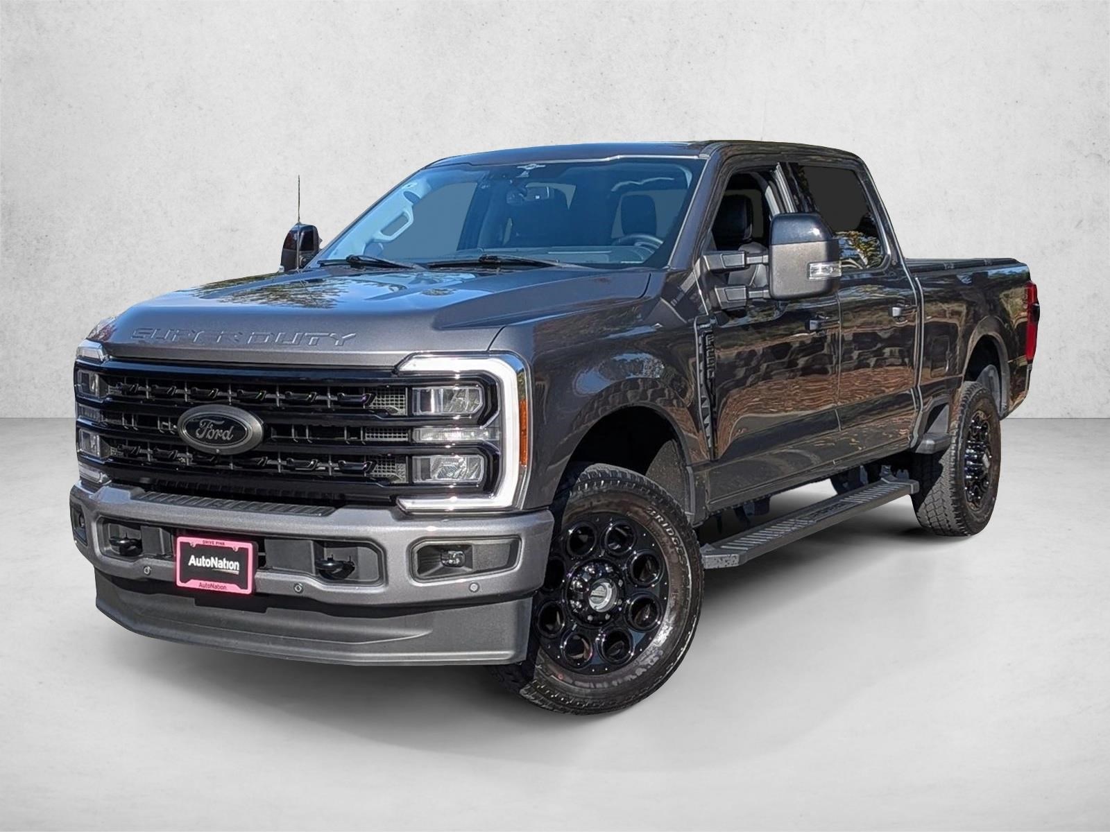 2023 Ford F-250 Super Duty Lariat's photo