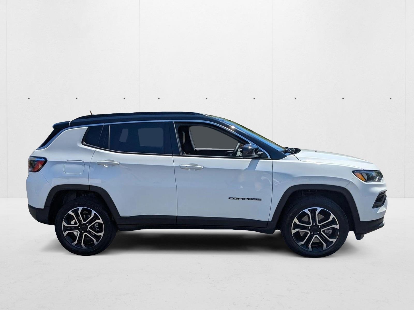 2023 Jeep Compass Limited photo 4