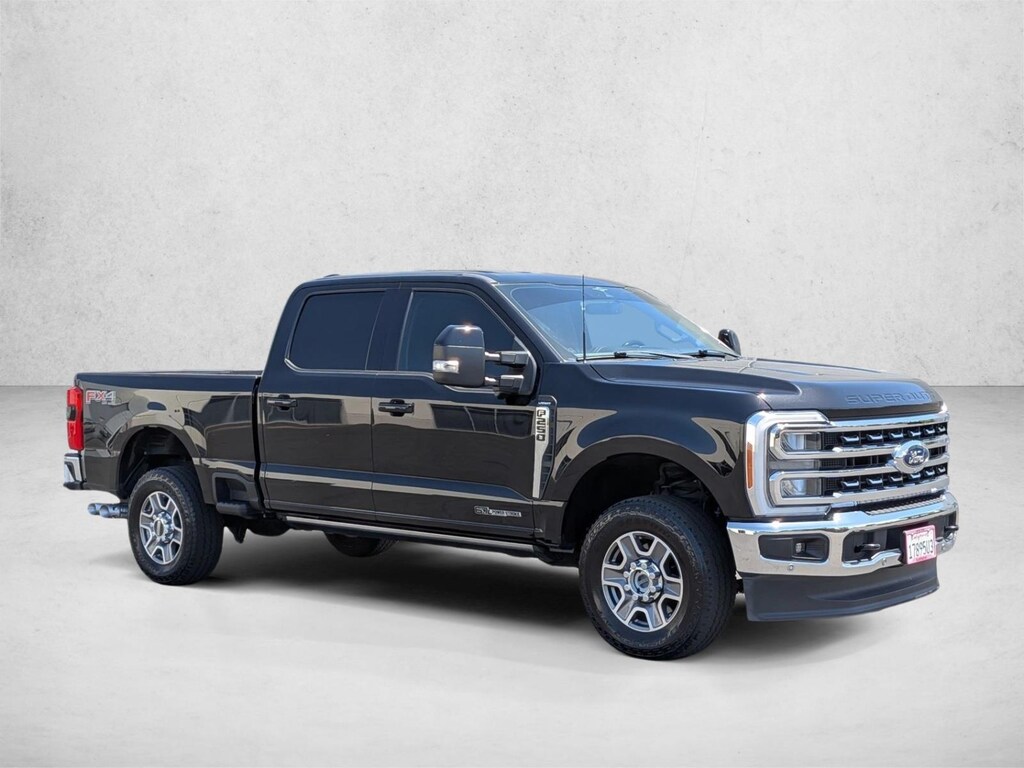 Used 2023 Ford F-250 LARIAT Crew Cab Pickup
