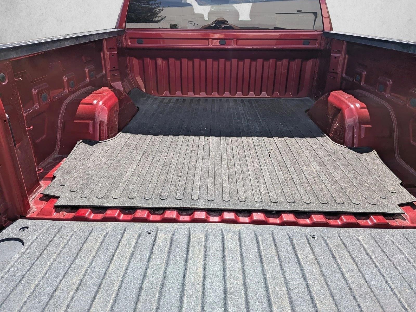 2024 Chevrolet Silverado 1500 RST photo 6