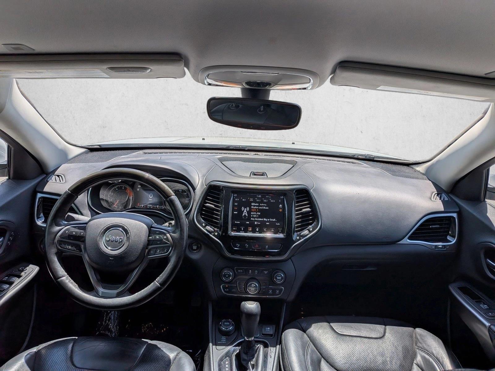 2019 Jeep Cherokee Overland - Photo 17