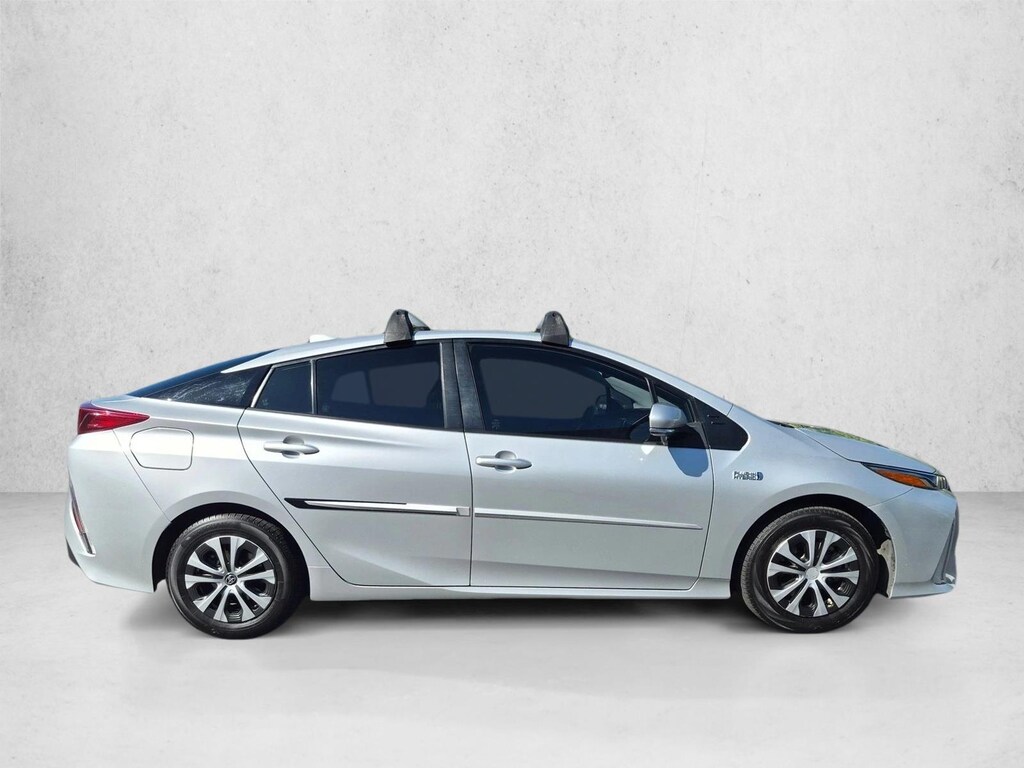 Used 2022 Toyota Prius Prime XLE 4dr Car