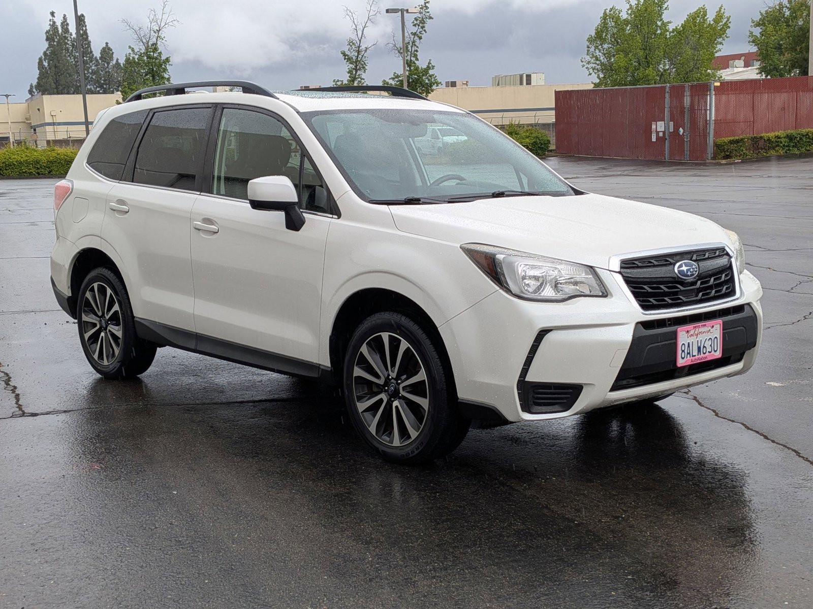 2017 Subaru Forester Premium photo 3