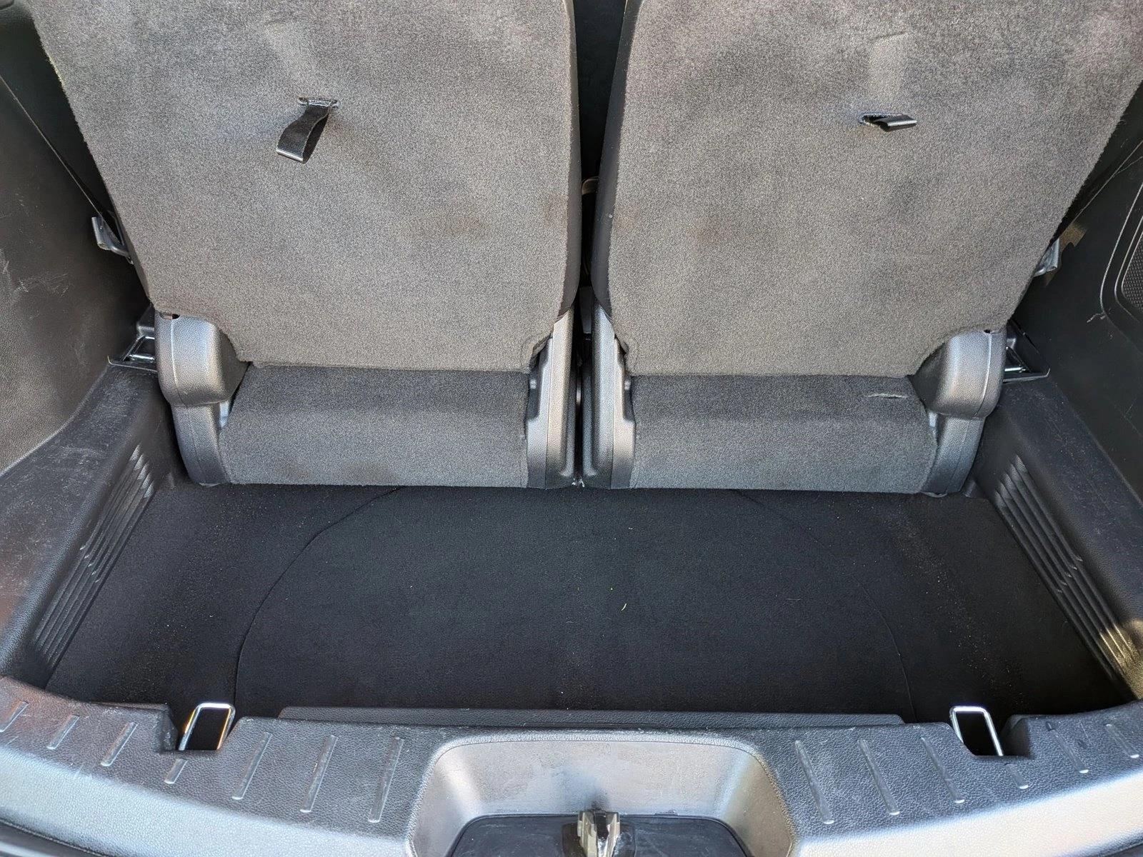 2017 Ford Explorer Platinum photo 5