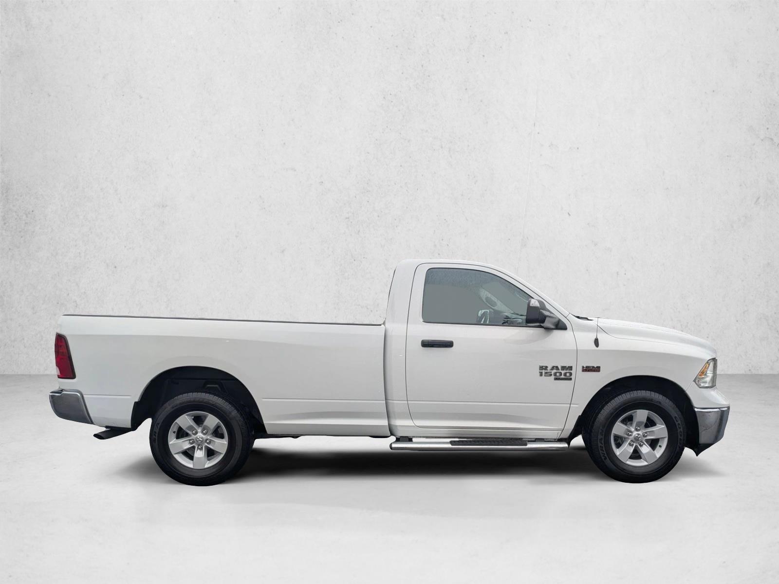 2019 Ram 1500 Tradesman photo 4