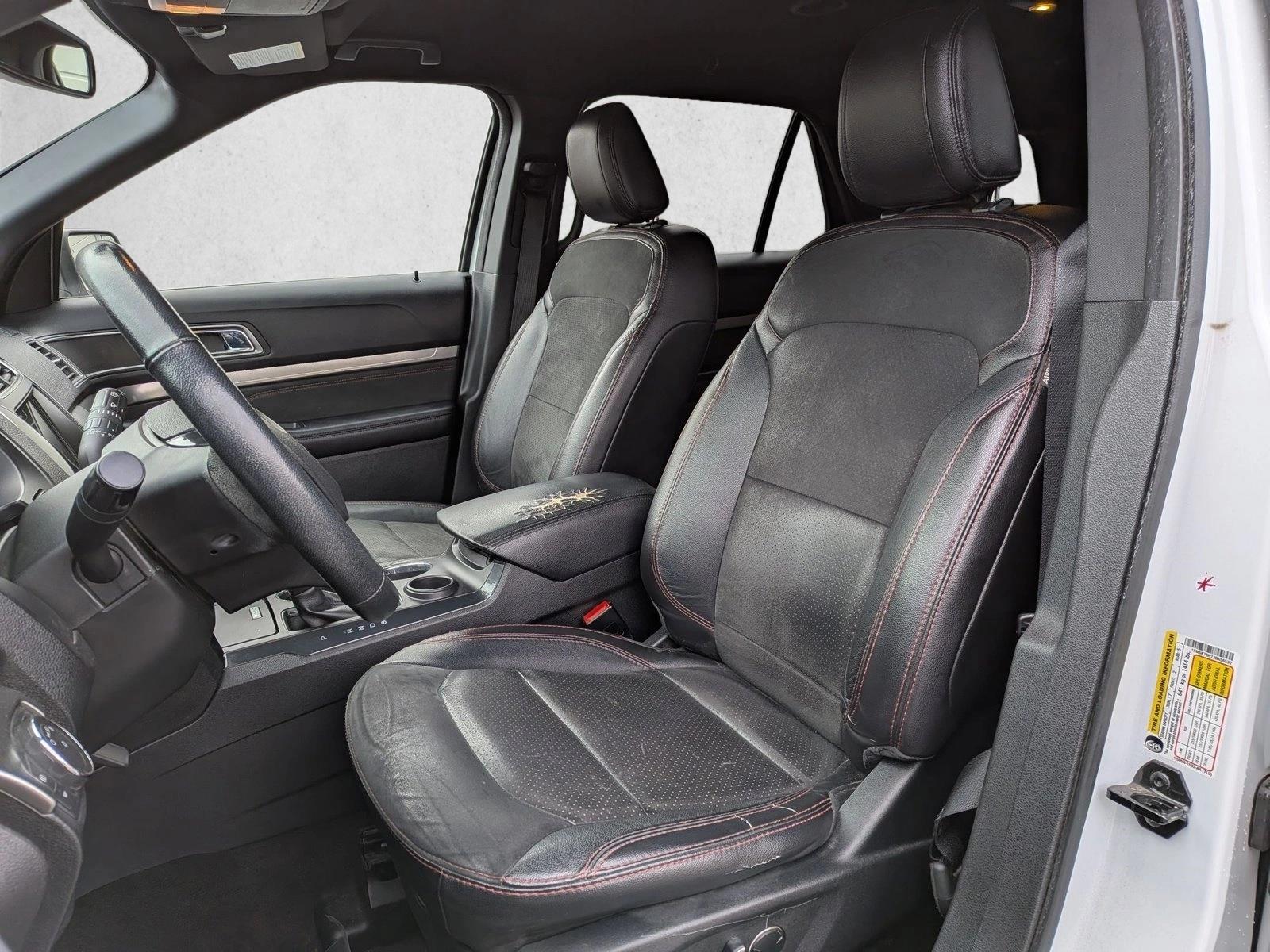 2018 Ford Explorer XLT - Photo 15
