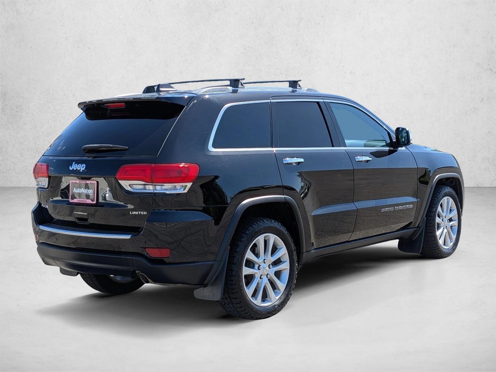 2017 Jeep Grand Cherokee Limited photo 4