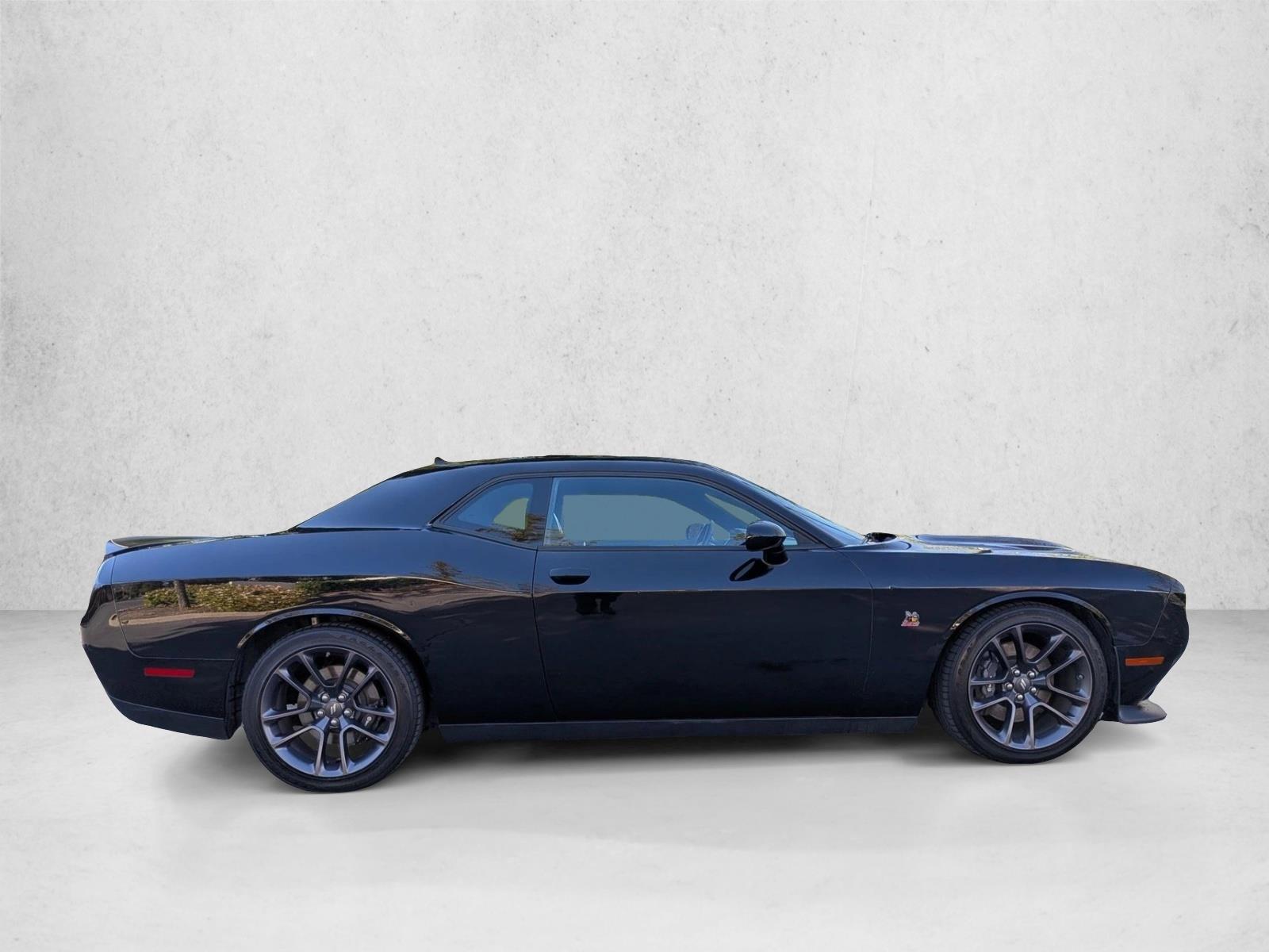 2023 Dodge Challenger R/T Scat Pack photo 4