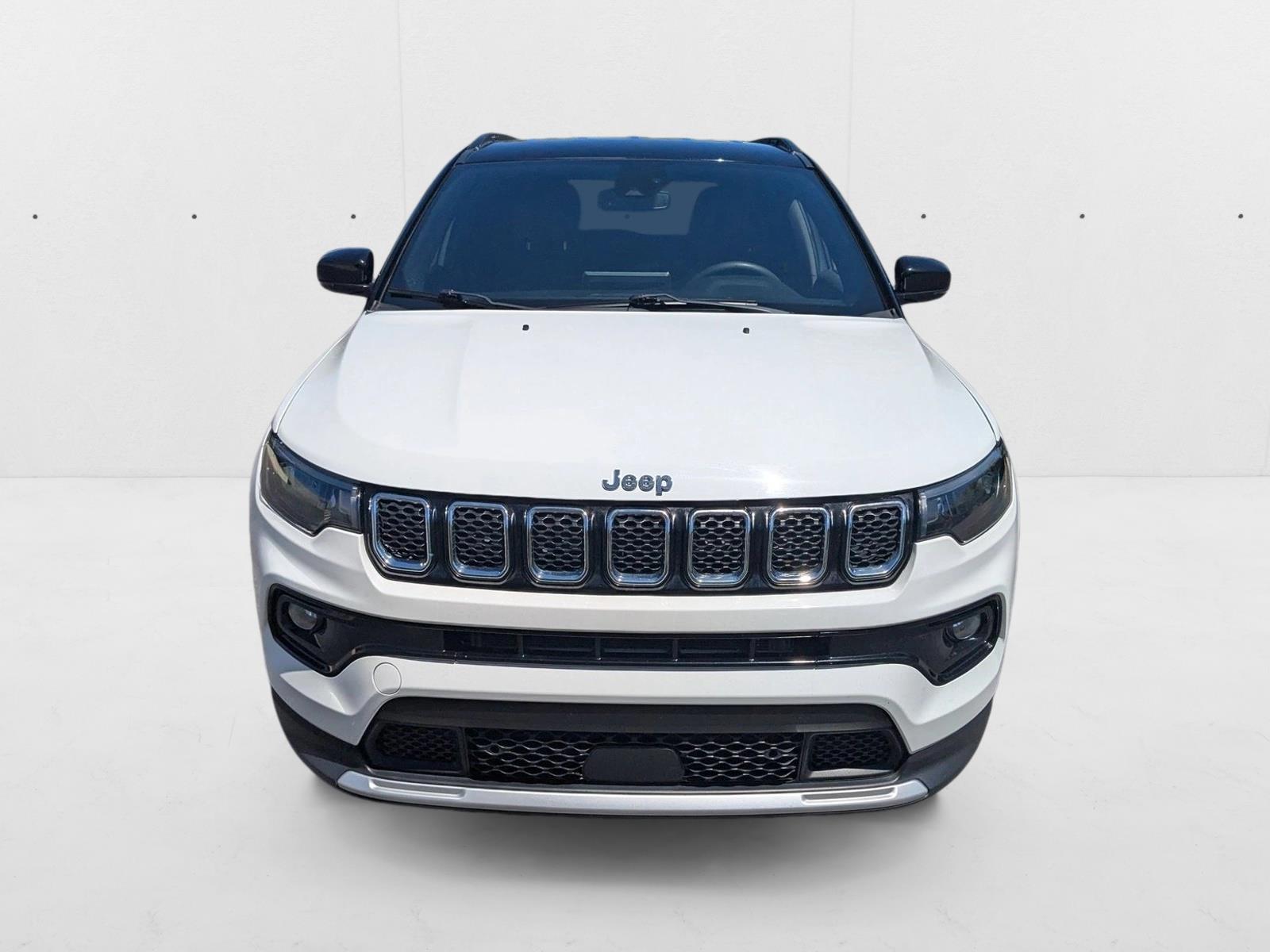 2023 Jeep Compass Limited photo 2