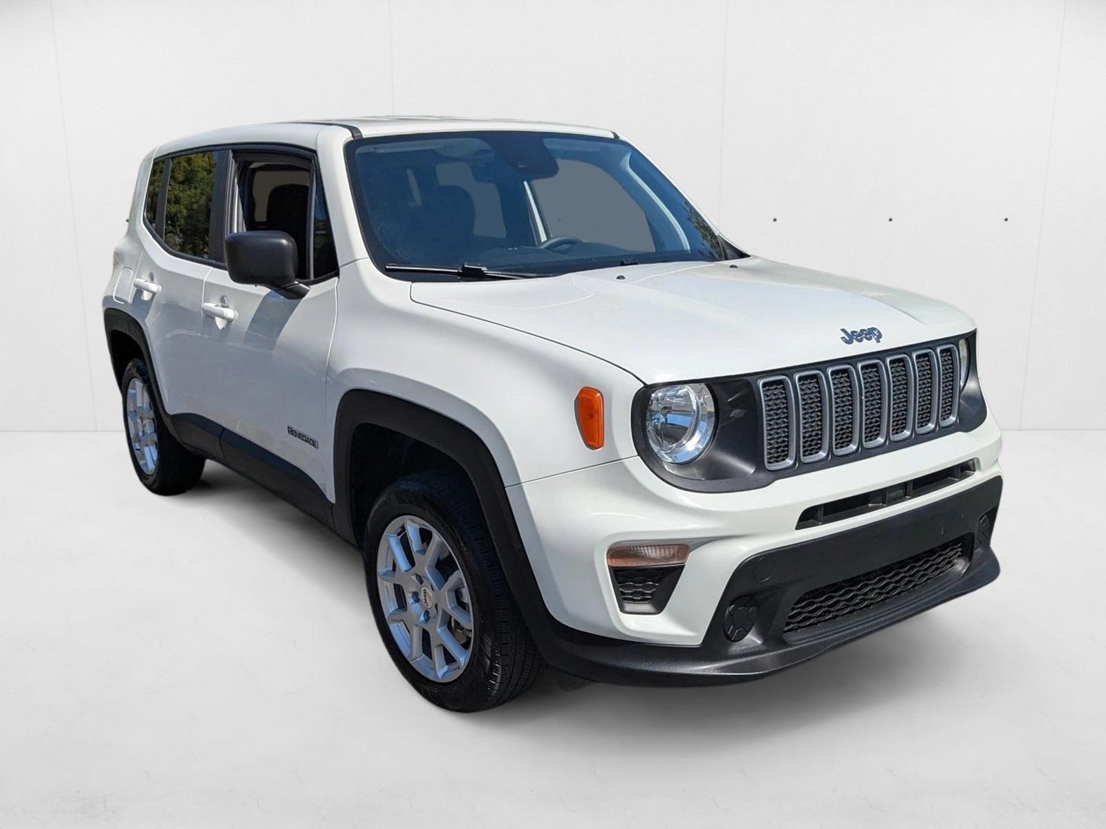 2023 Jeep Renegade Latitude Upland photo 3