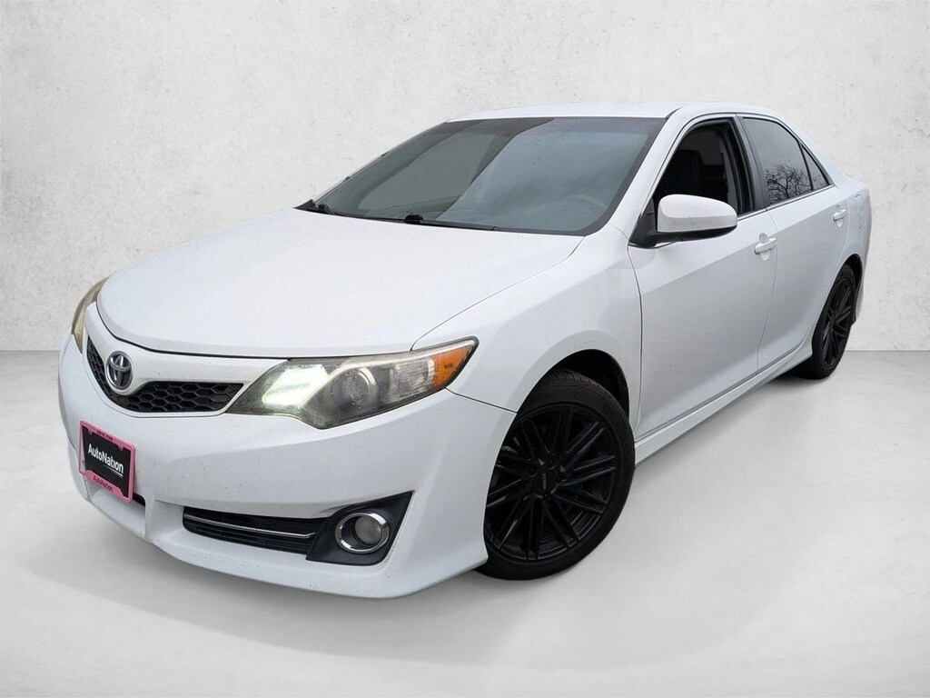Used 2014 Toyota Camry SE 4dr Car