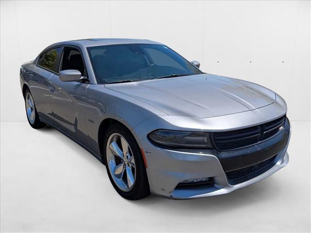 2016 Dodge Charger R/T photo 3