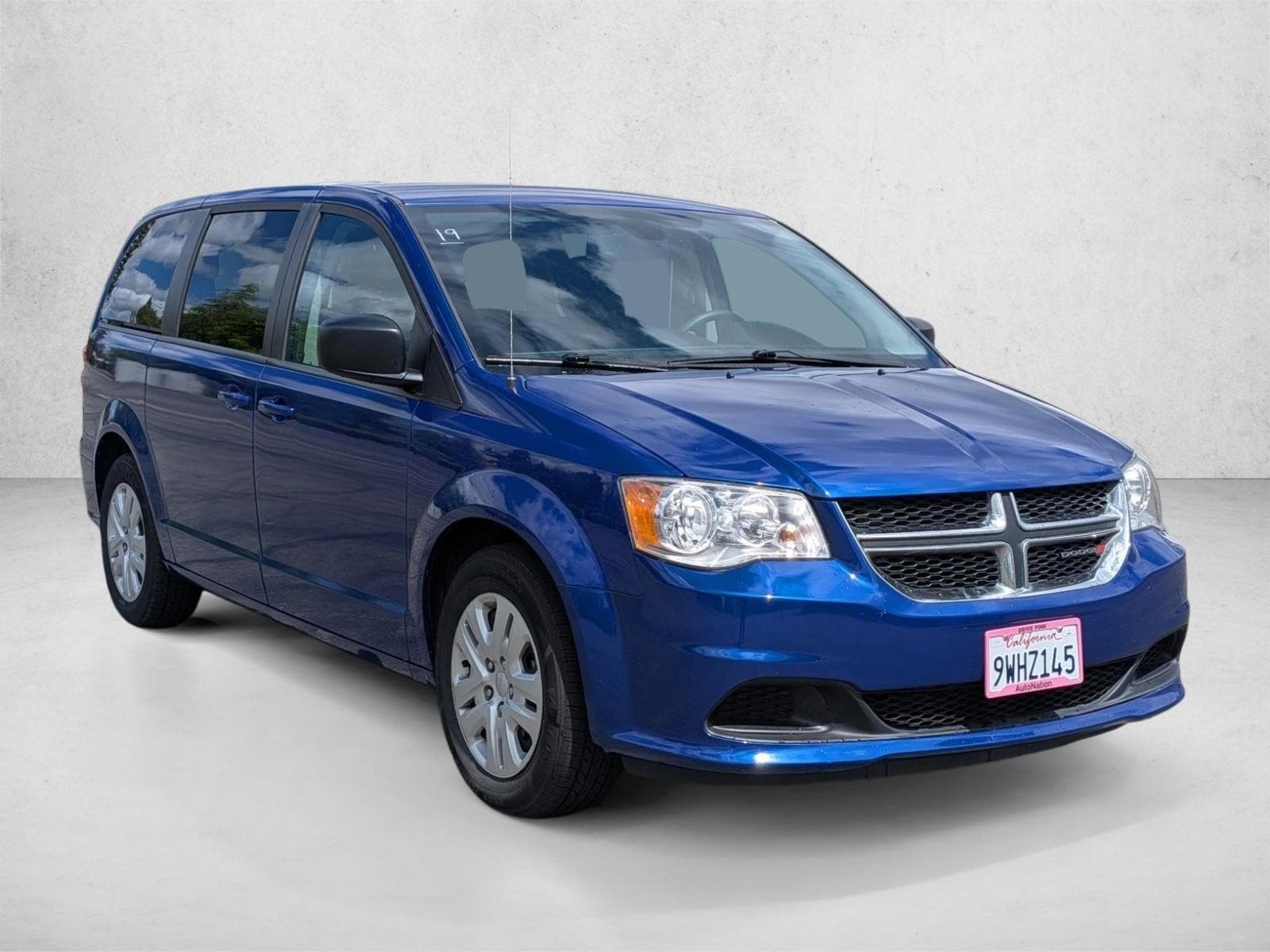 2018 Dodge Grand Caravan SE photo 2