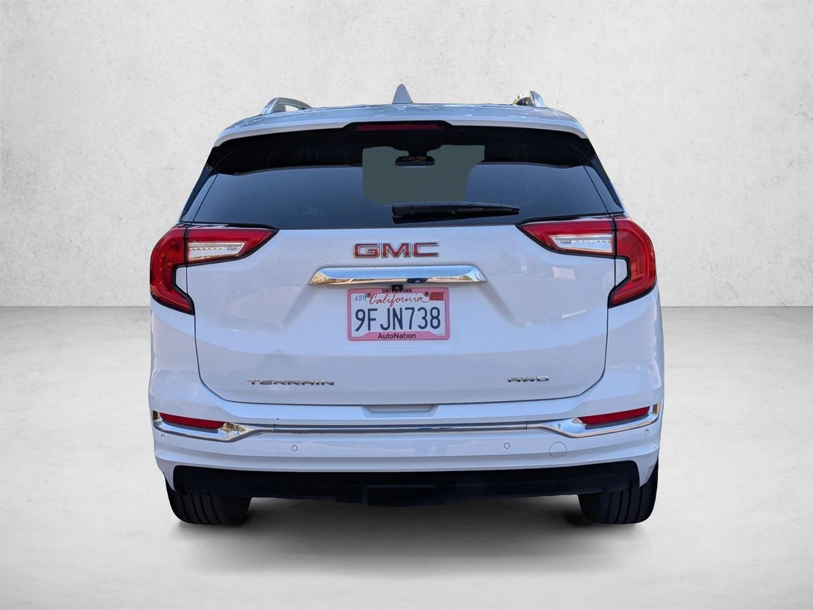 2023 GMC Terrain Denali photo 6