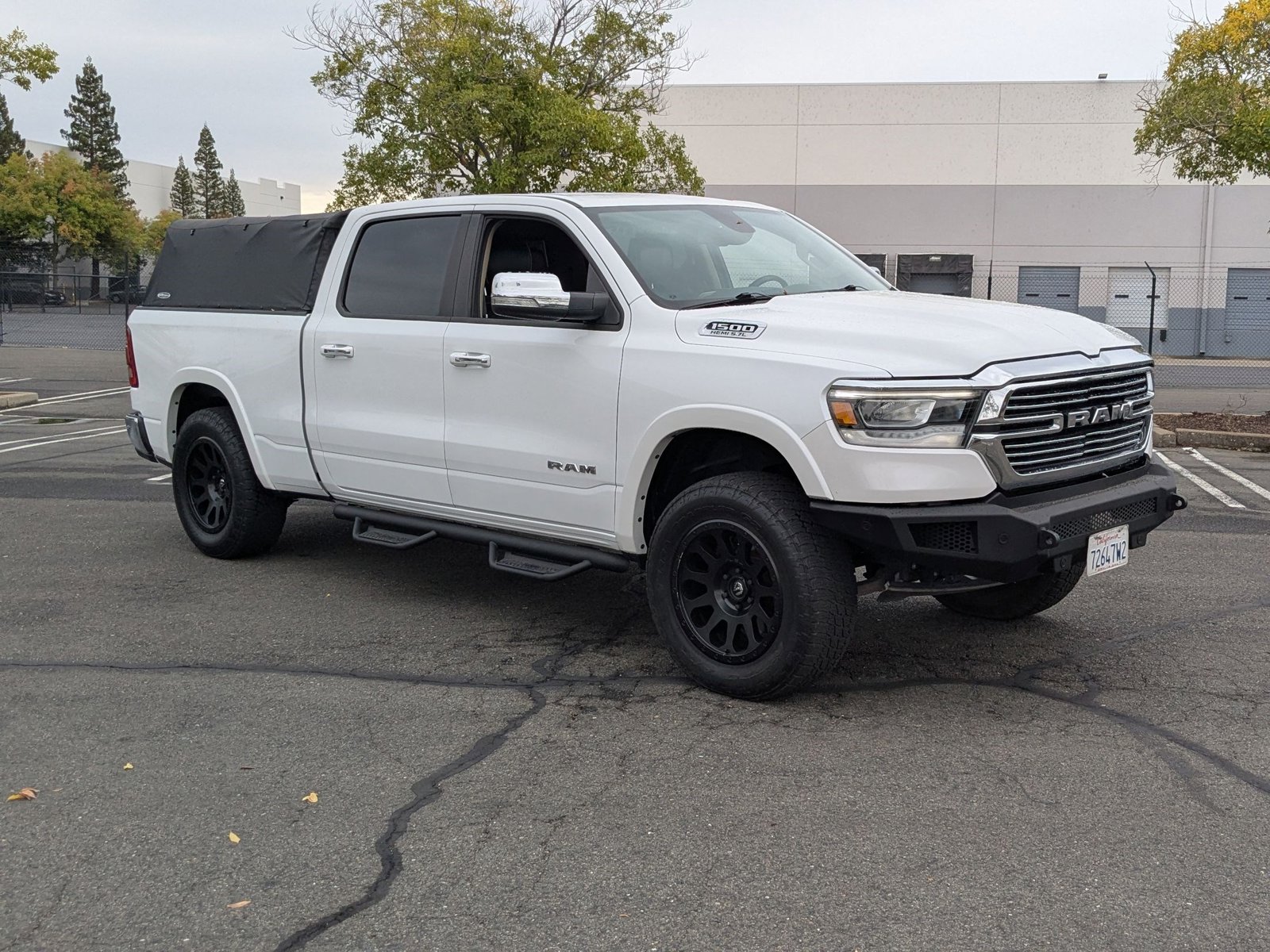 2019 Ram 1500 Laramie photo 3