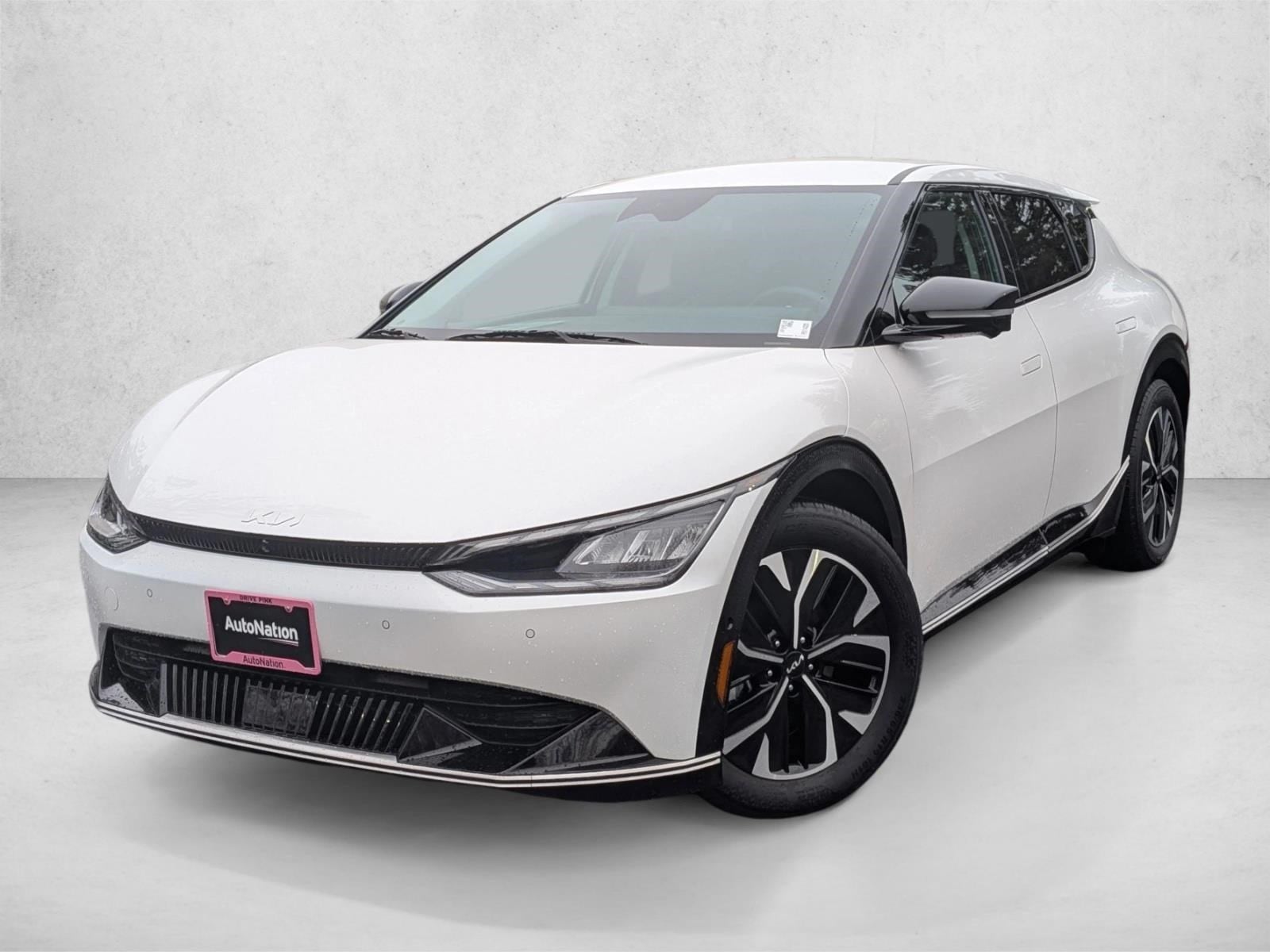 2023 Kia EV6 Wind's photo