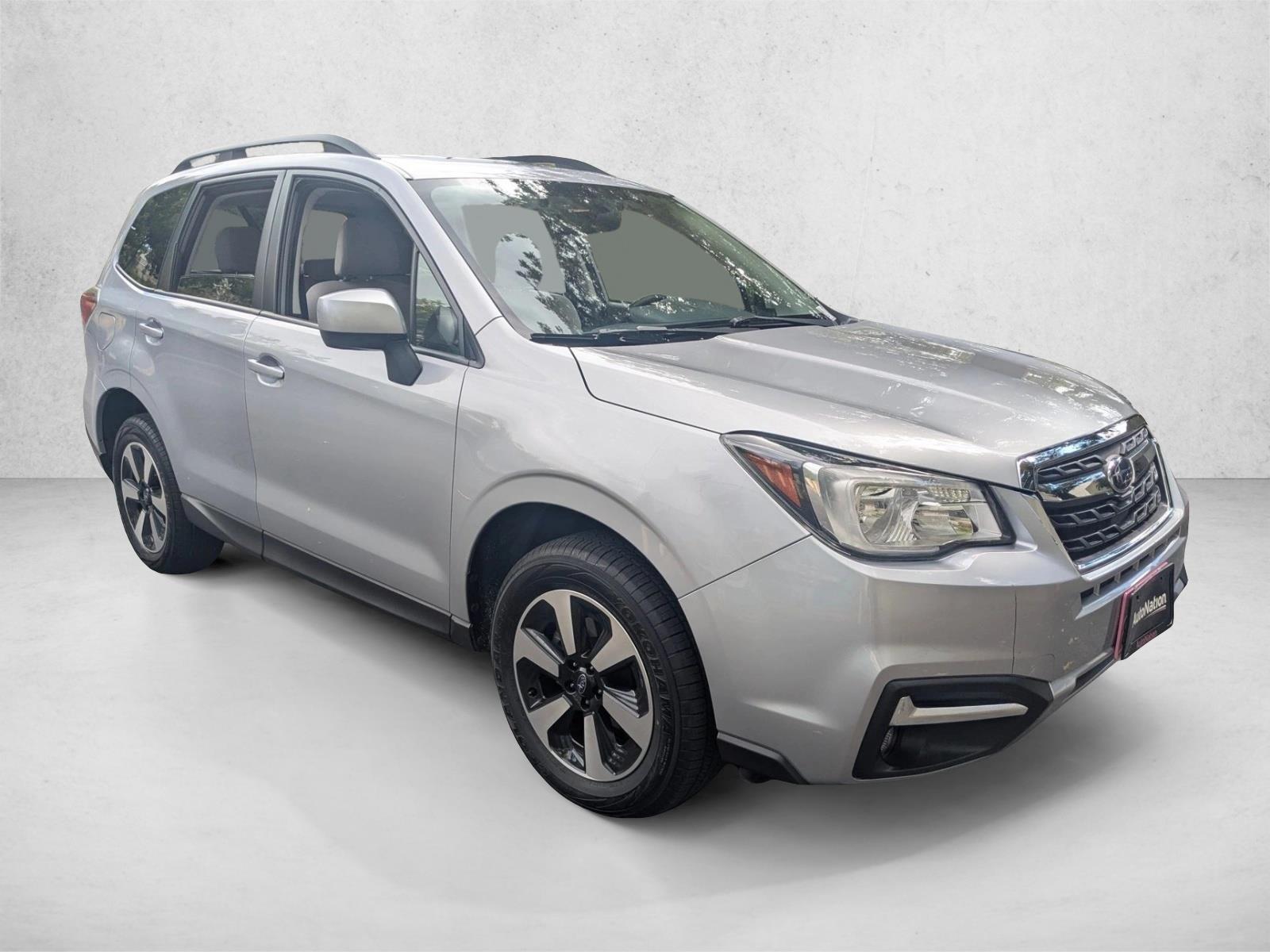 2018 Subaru Forester Premium photo 3