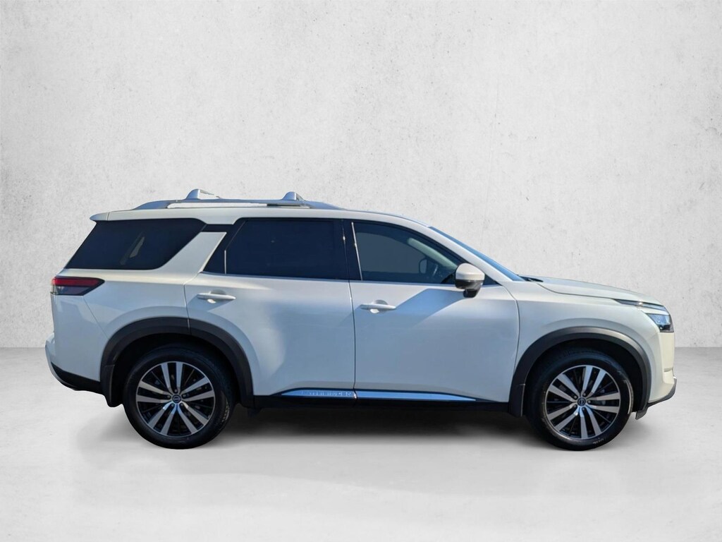 Used 2024 Nissan Pathfinder Platinum SUV
