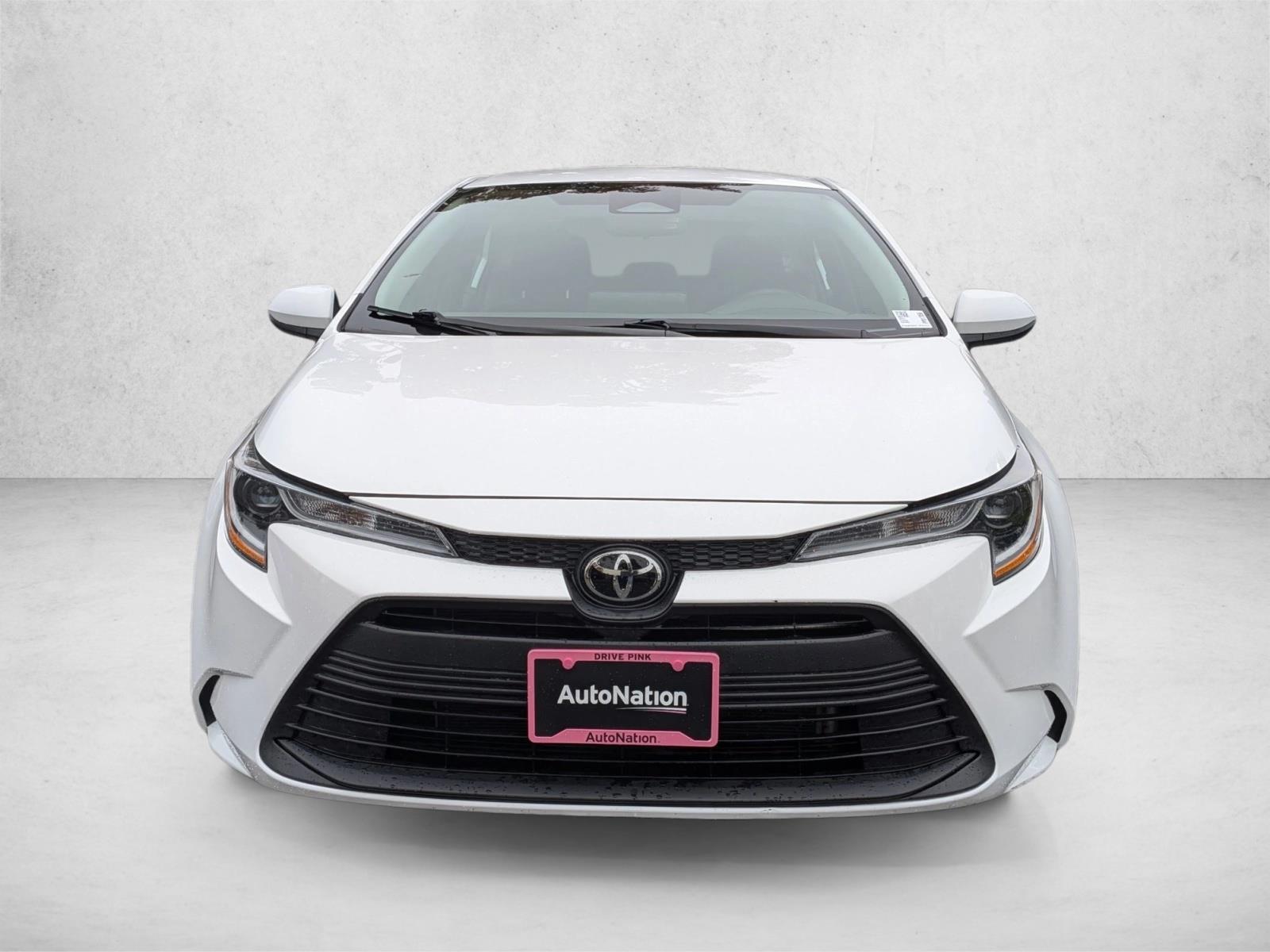 2023 Toyota Corolla LE photo 2