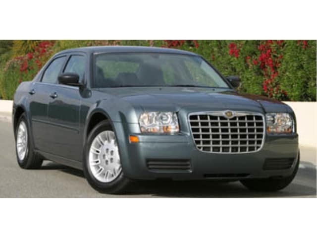 2005 Chrysler 300 Touring's photo