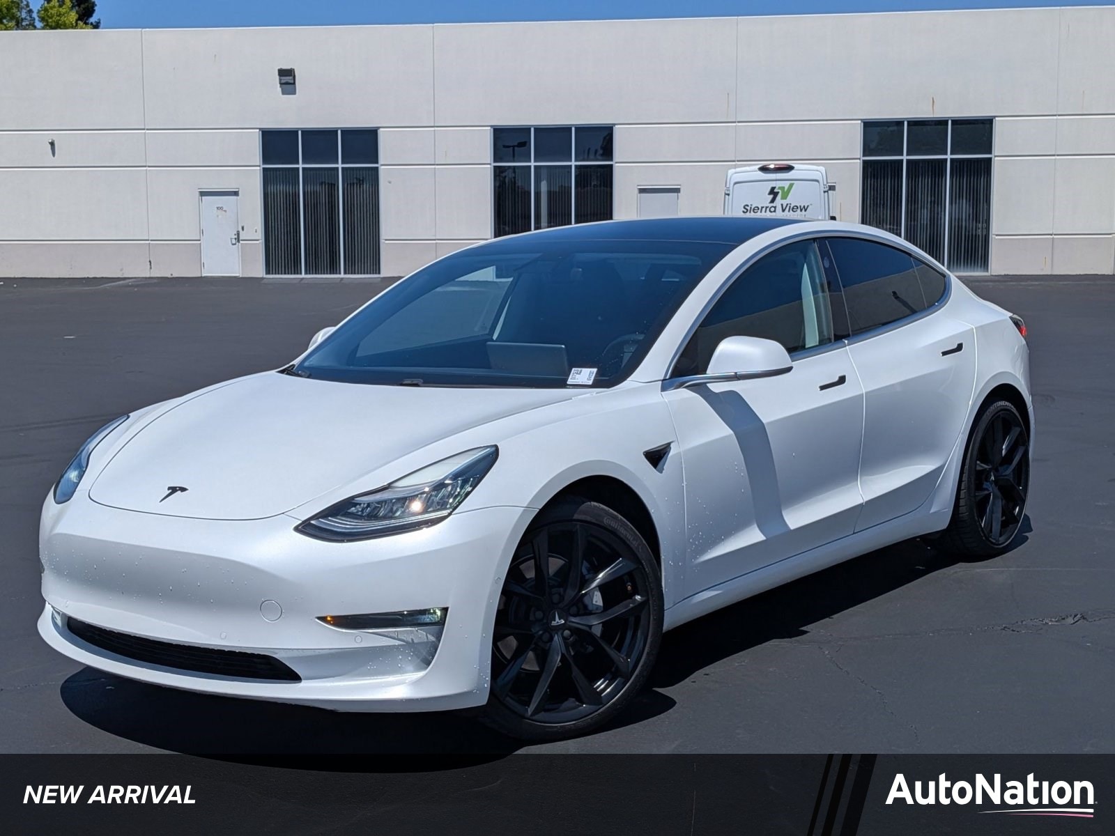 2019 Tesla Model 3 Rear-Wheel Drive Mid Range's photo