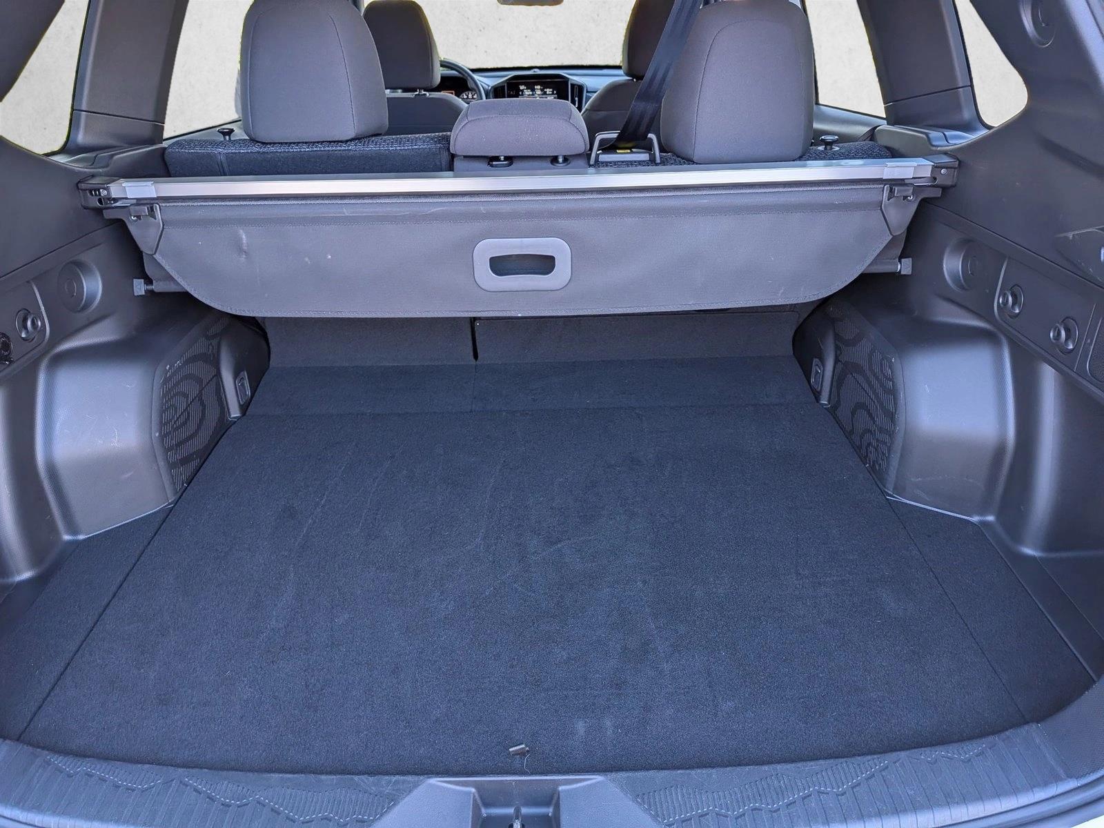 2025 Subaru Forester Premium photo 5