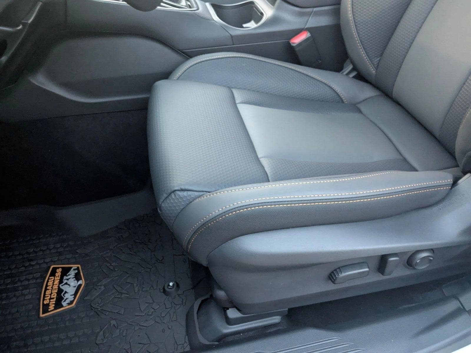 2025 Subaru Outback Wilderness photo 4