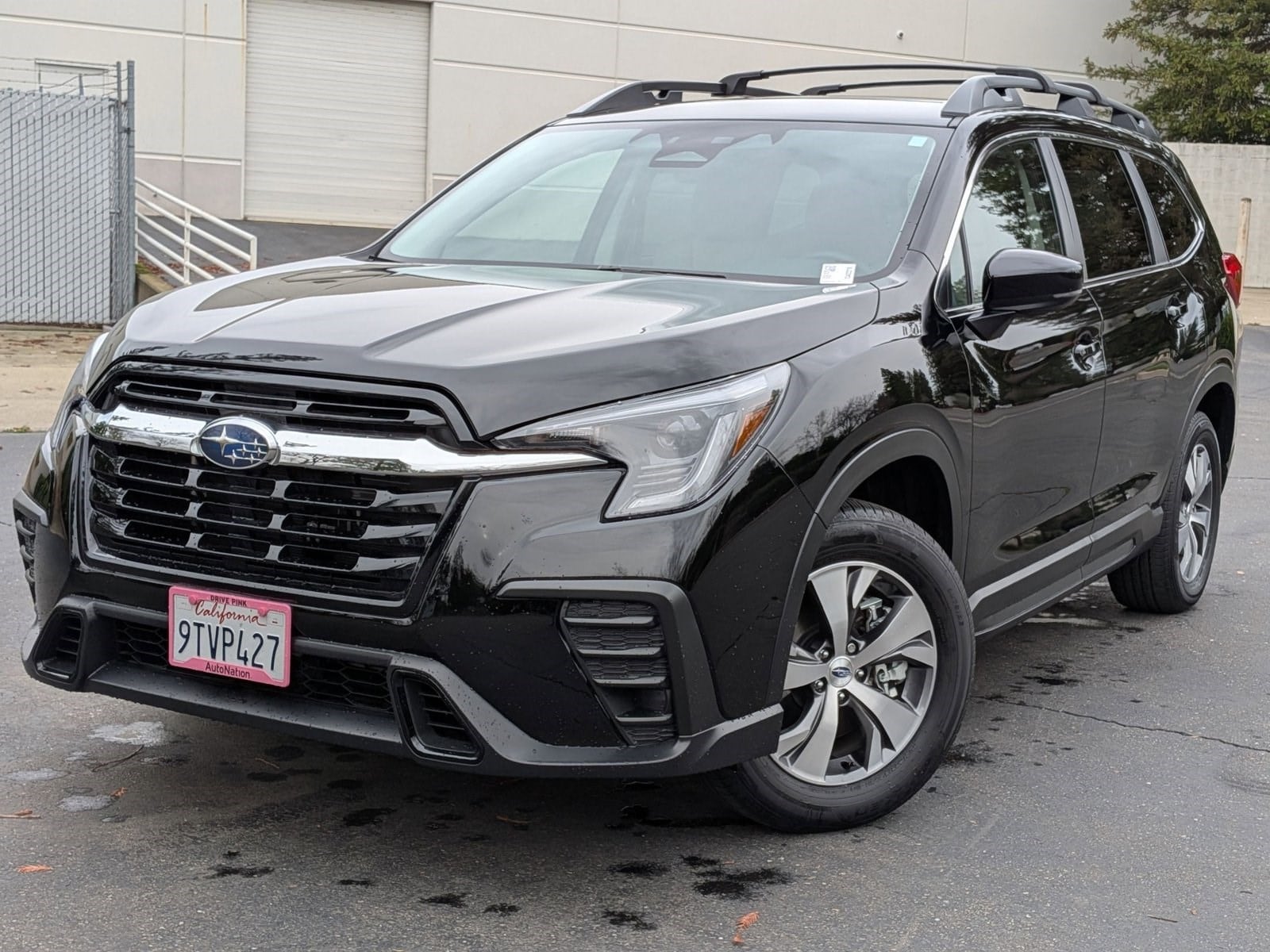 2025 Subaru Ascent Premium's photo