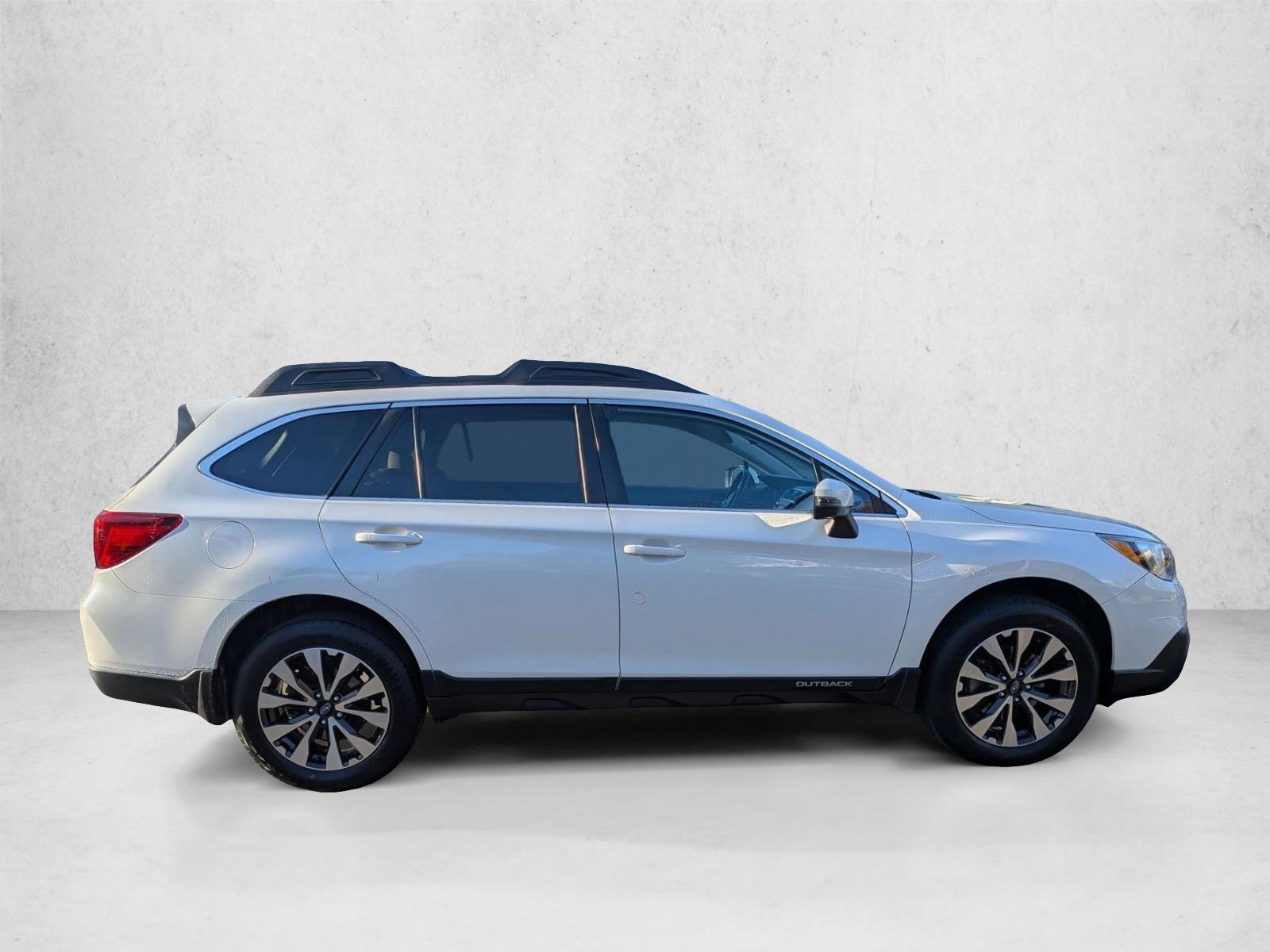2017 Subaru Outback Limited photo 4