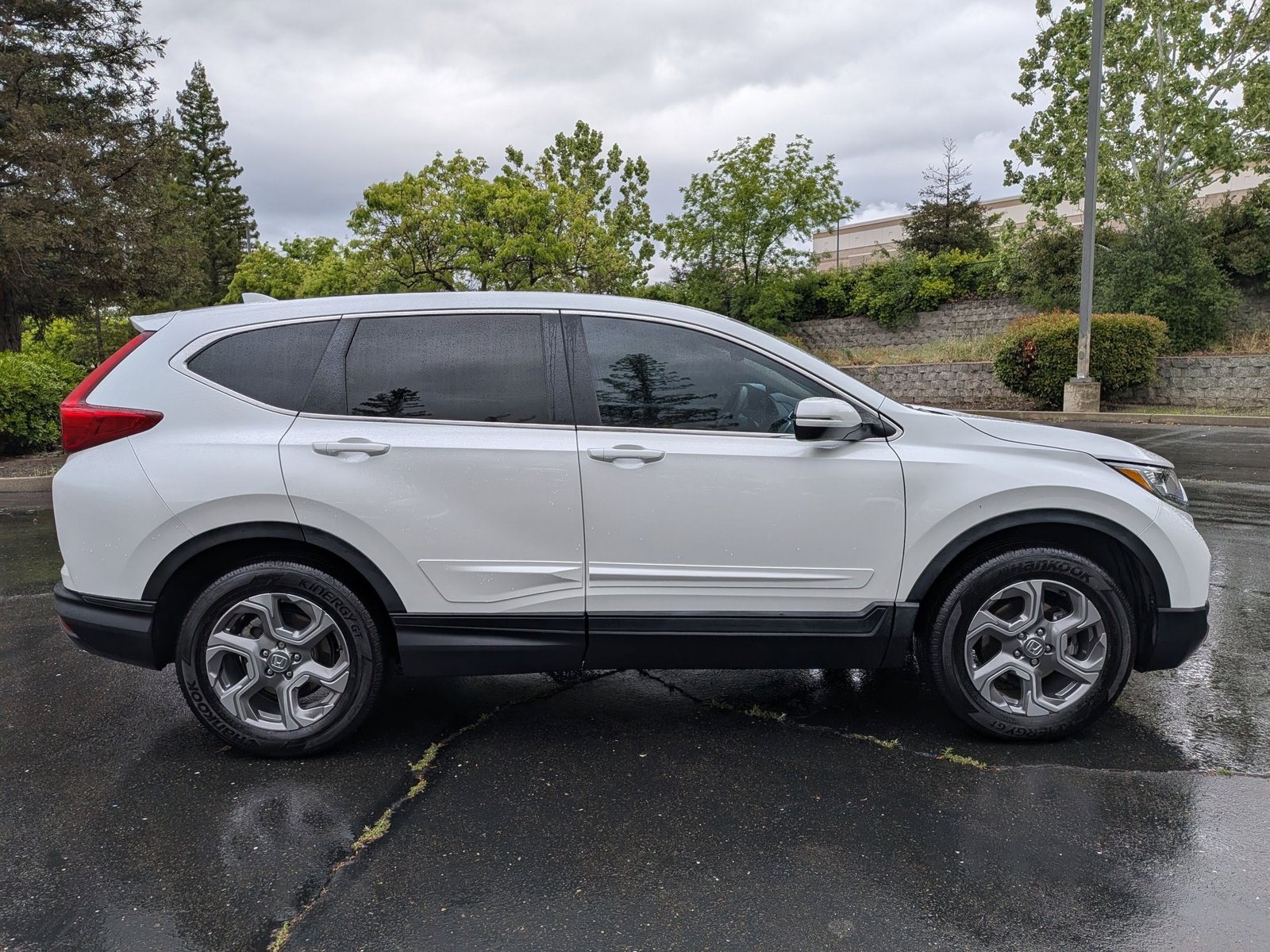 2019 Honda CR-V EX-L photo 4