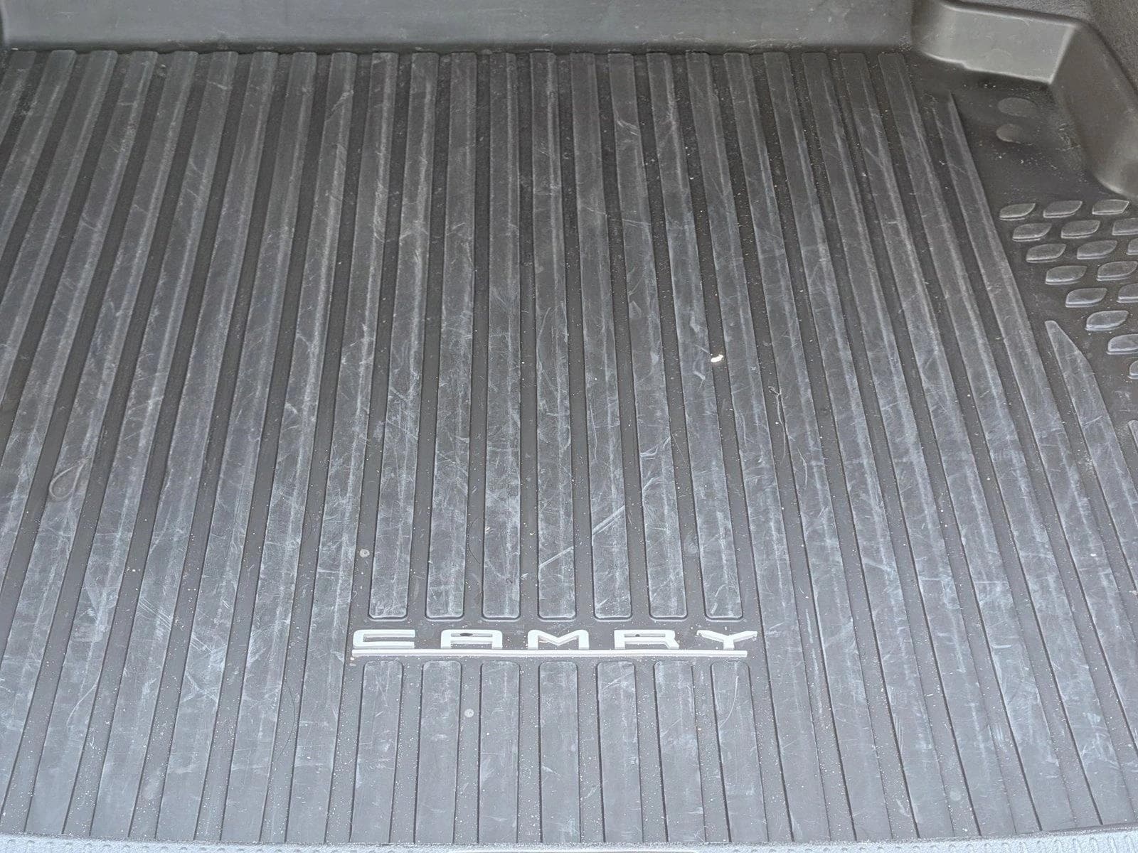 2025 Toyota Camry SE photo 6