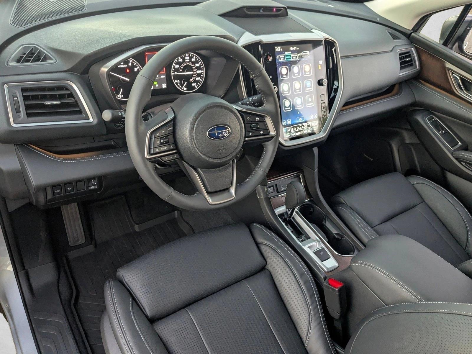 2025 Subaru Ascent Touring photo 3