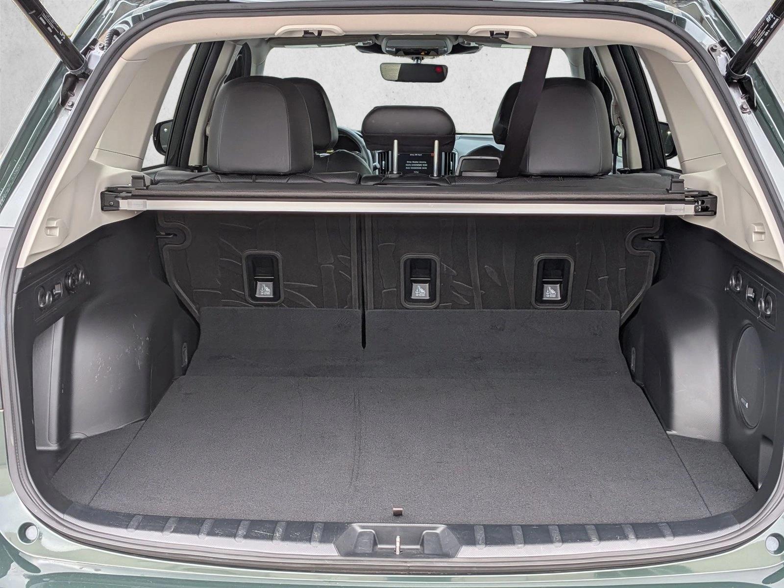 2024 Subaru Forester Touring photo 5
