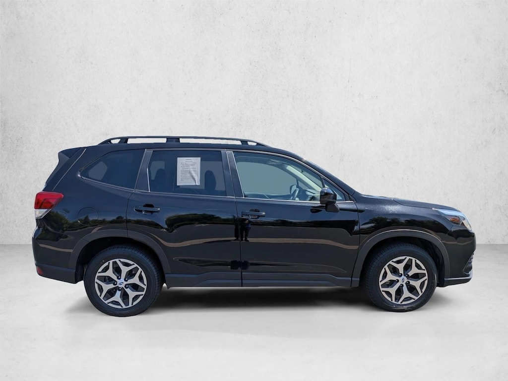 Used 2024 Subaru Forester Premium SUV