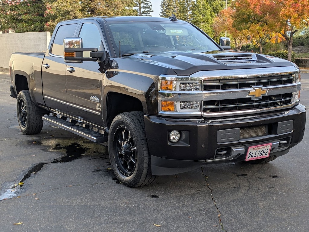 Used 2018 Chevrolet Silverado 2500HD High Country Truck Crew Cab