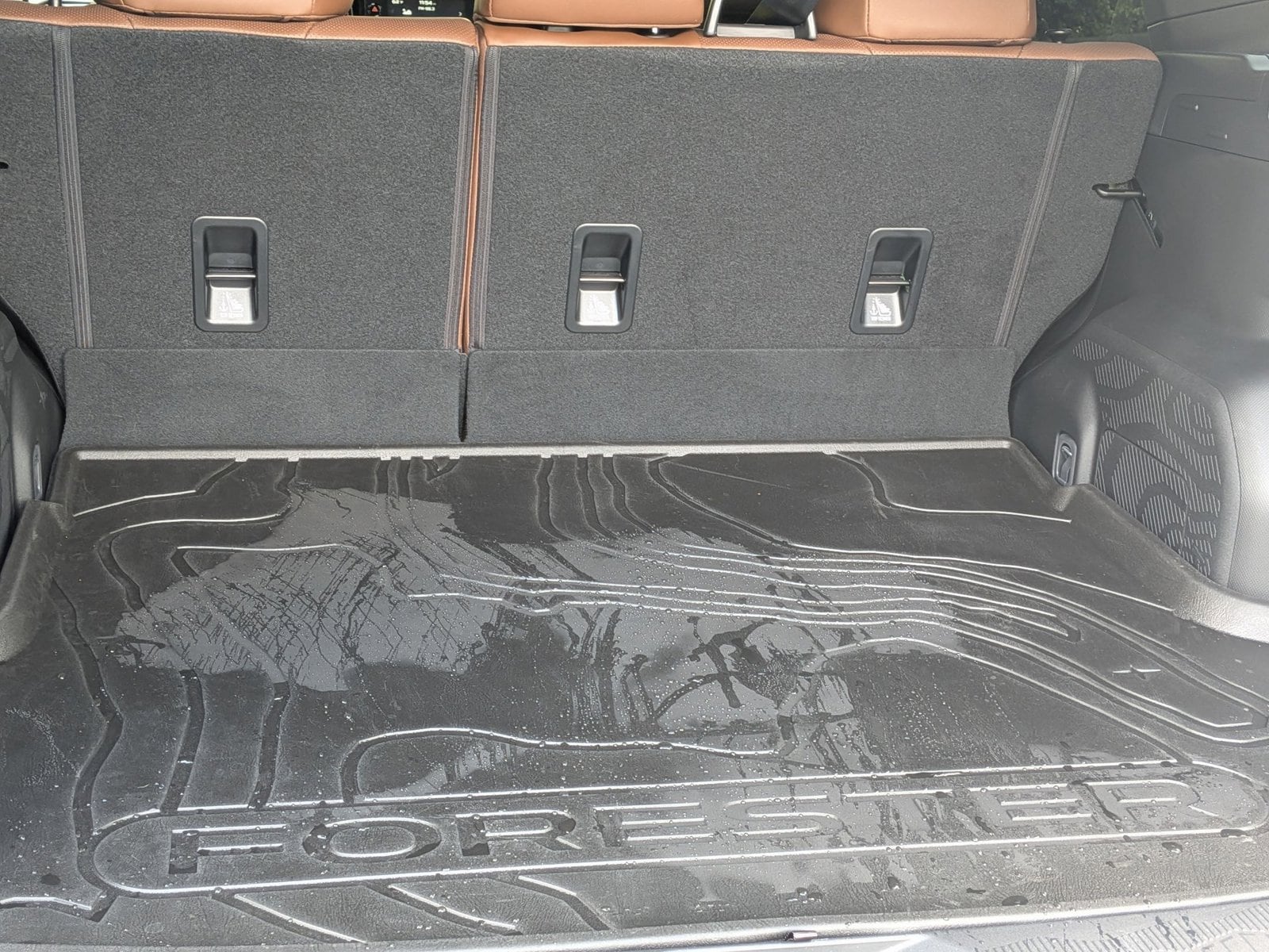 2025 Subaru Forester Touring photo 5