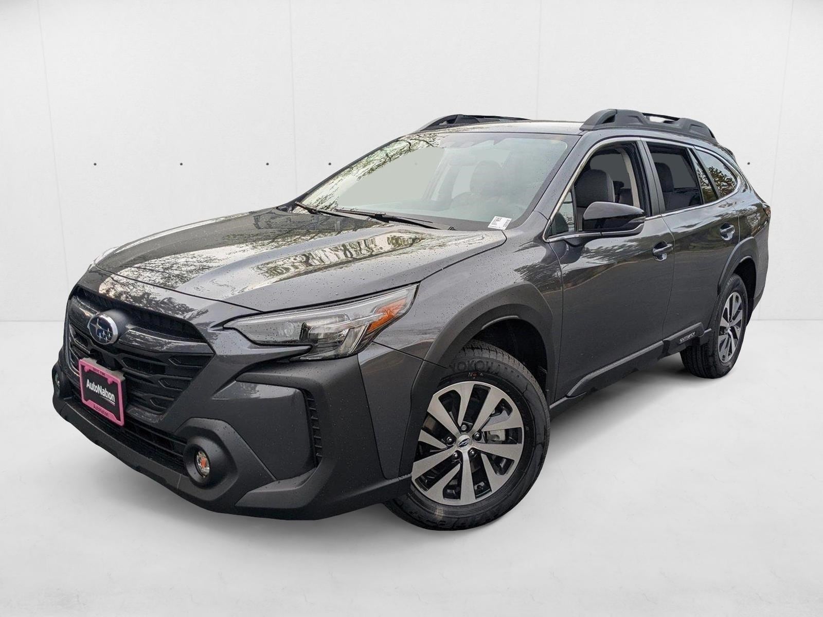 2025 Subaru Outback Premium's photo