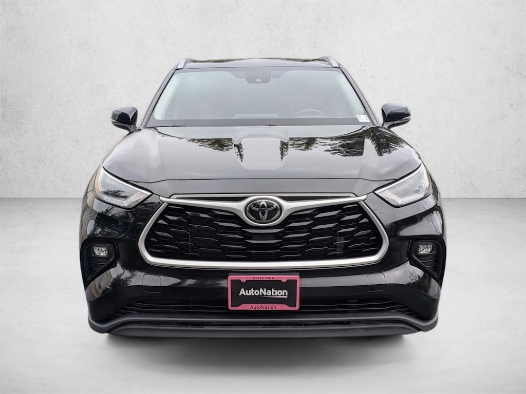 Used 2022 Toyota Highlander XLE SUV