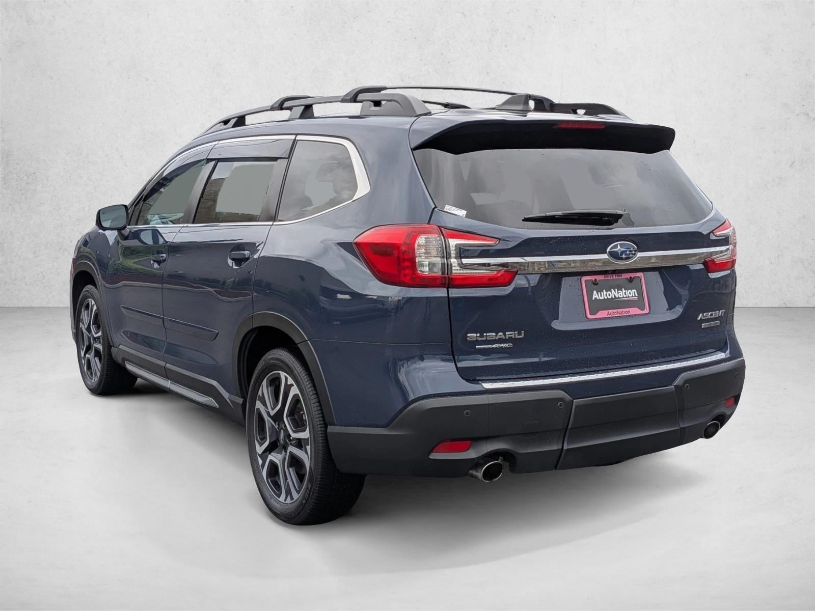 2023 Subaru Ascent Limited photo 3
