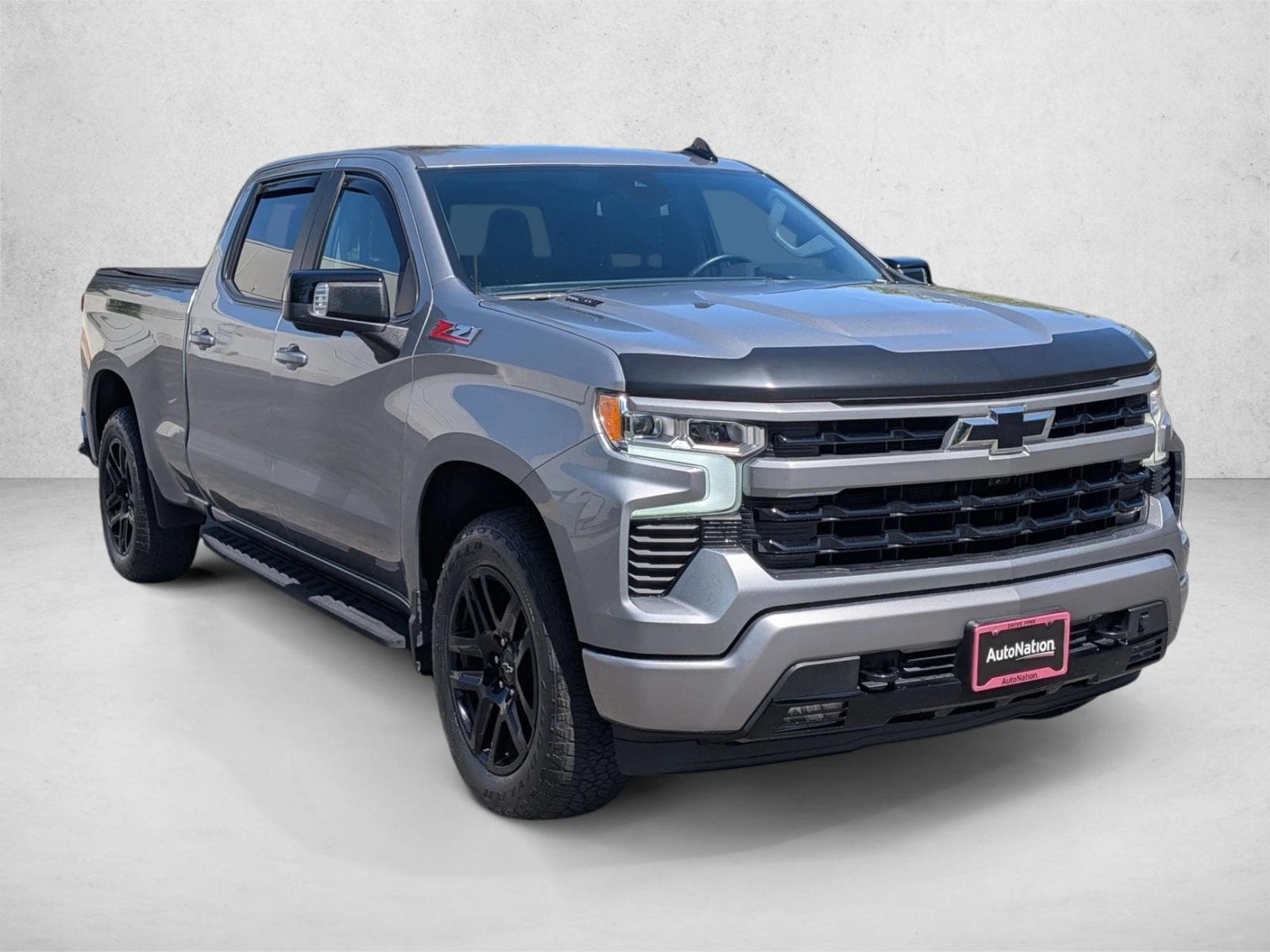 2023 Chevrolet Silverado 1500 RST photo 3